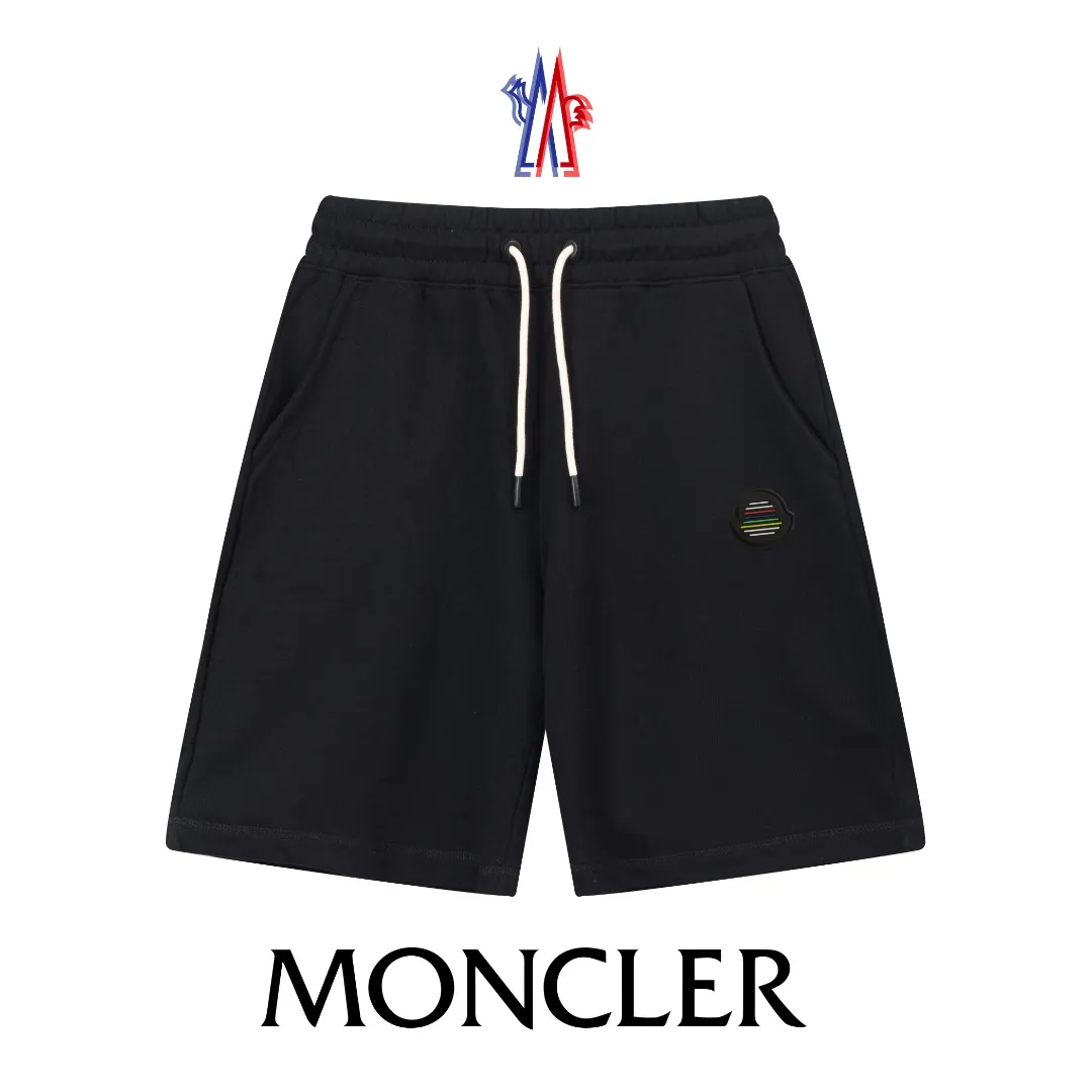 P230 top version, different currency) ✨Moncler SS show style, slim lines, simple printed letter Logo trendy shorts for men and women, compatible with all body types, black and white drawstring design on the waist elastic band, custom drawstring pockets with diagonal pocket design on both sides, and a small pocket at the rear. Color: black gray Size S-XL