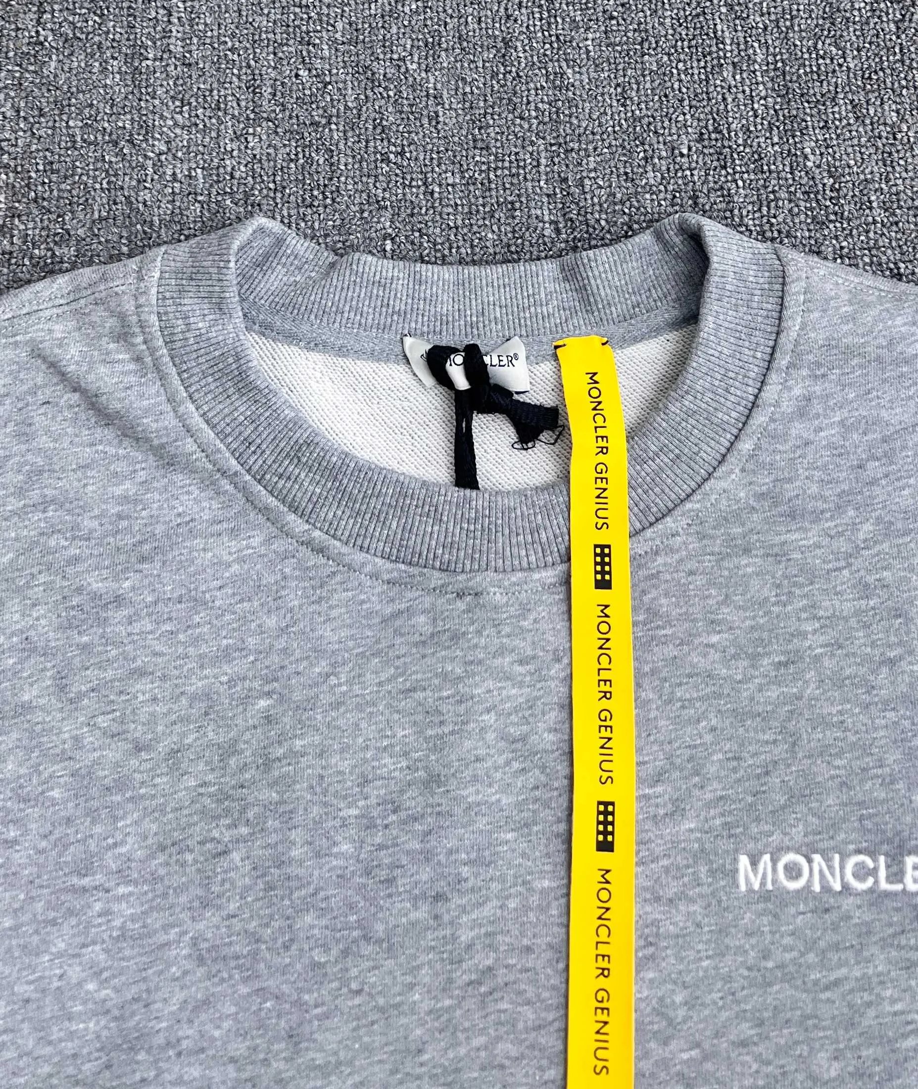 P390 Moncler masked letter embroidery printed round neck sweatshirt S/M/L/XL