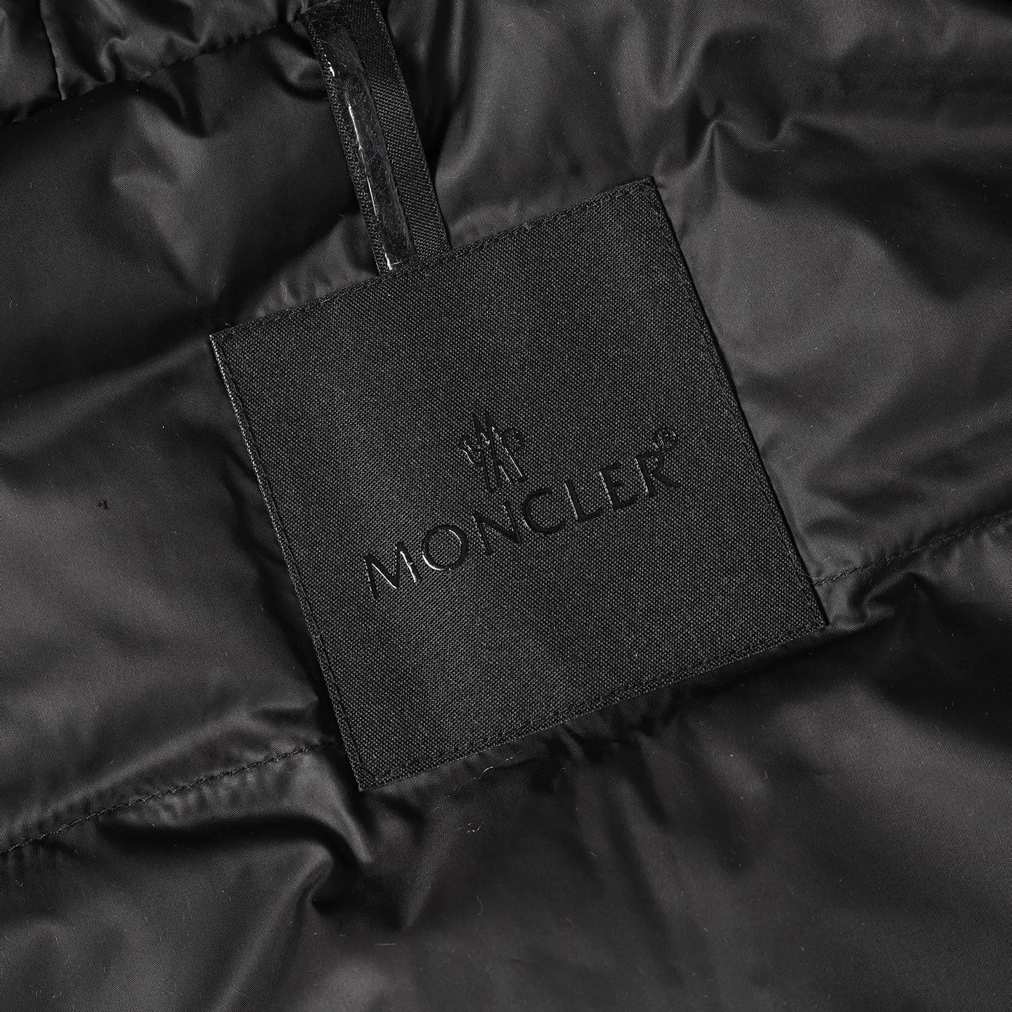 P650 Moncler/Mongolian Autumn and Winter New Style🆕 Original 1:1 customized hardware accessories, all imported and original customization, super heavy industry, excellent fabric workmanship, perfect version. Note⚠The fabric is super comfortable, exclusive model, non-market goods, same sizes for men and women. Size S-XL