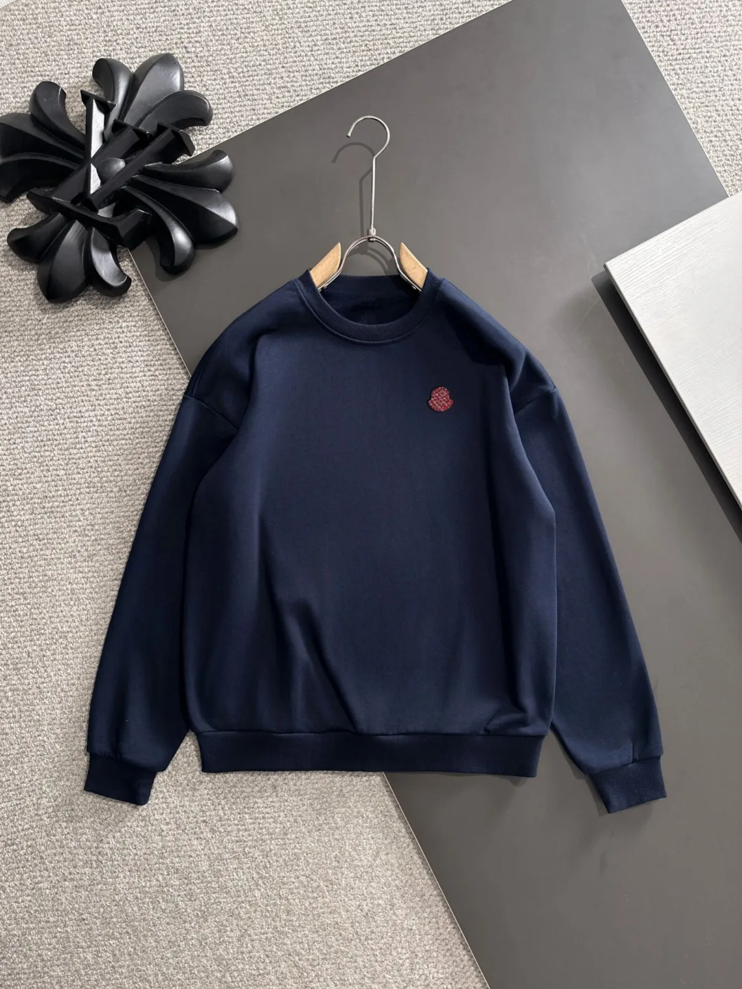 Next day shipping P720 MONCLER/Mongolian high quality 2025 autumn and winter new casual heavy industry suit exclusively developed by yb! High quality production! The top version of the trading company channel order, external orders for imported custom fabrics, high breathability and comfort, impeccable details, absolutely worth buying! This type of suit is also a must-have for lazy people. You don’t have to think about how to match it, you can just get it in one set! Brand element design concept, delicate and soft feel! It presents a casual cut and the upper body shape is great! On sale simultaneously on the official website! From a high-end men's positioning brand, the low-key luxury taste is irresistible! Exquisite workmanship and impeccable quality! The overall style is simple, fashionable and timeless, fully meeting the requirements of stylish and tasteful dressing! Sizes: S to XXL (or state your height and weight when placing an order)