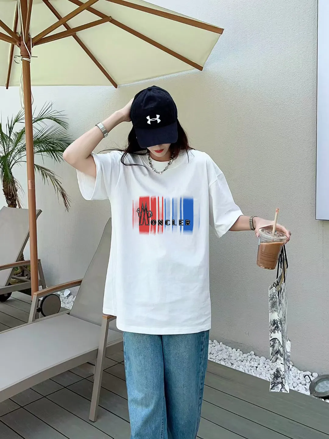 P140 [MONCLER] 2025FW short-sleeved T-shirt with badge + LOGO, high-end 26s double yarn 300g fabric, heavy fabric, custom stretcher rib, same cylinder and dye, complete three standards, same style for men and women, color: black, white, size: S M L XL 2XL