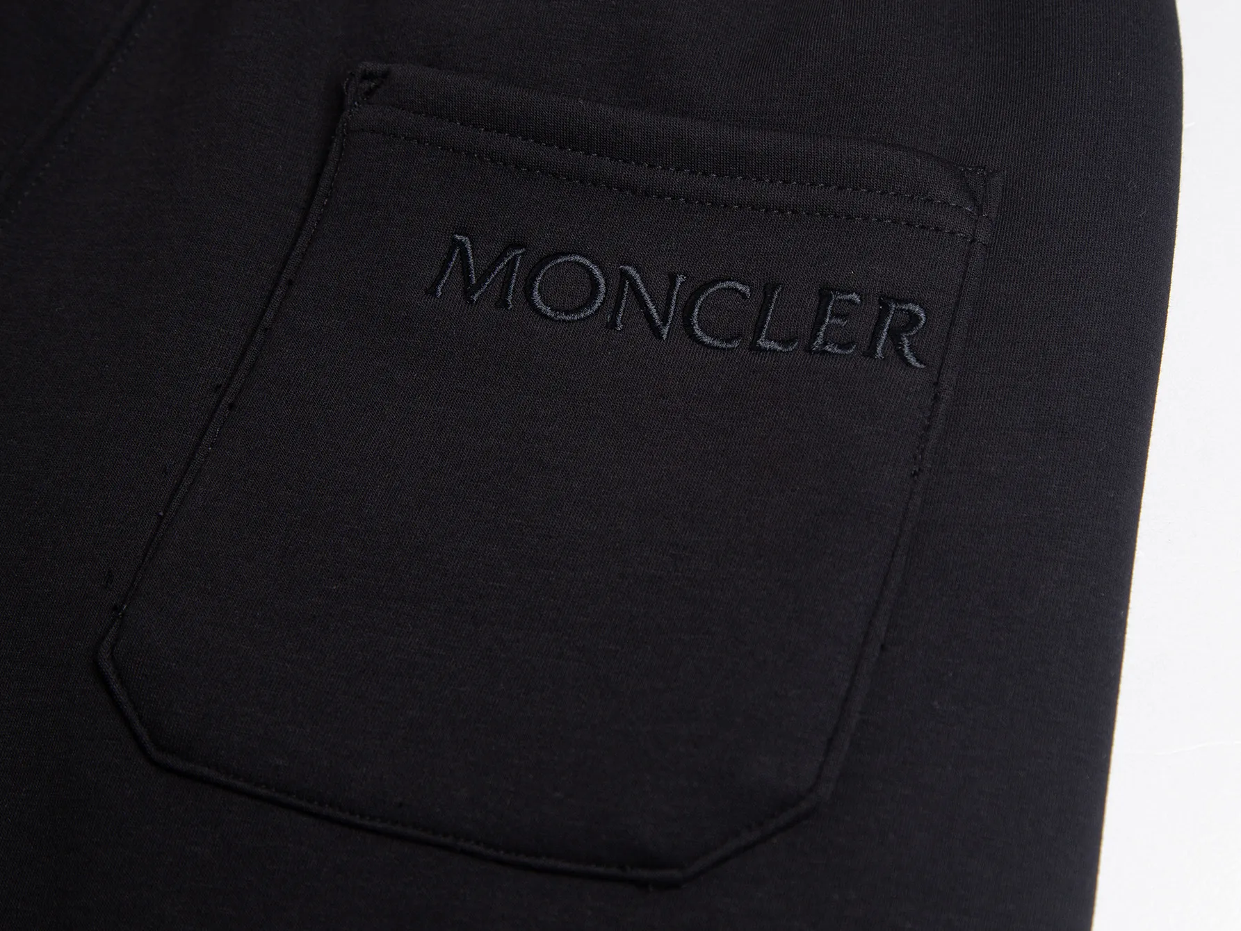 💰Coat 200, trousers 170, plus velvet style, popular recommendation for foreign trade orders - Moncler official website classic style, logo plus velvet and thickened casual jacket - using exclusive custom-made plus velvet and thickening, complete thread dyeing in the same vat, customized accessories, exclusive quality difference currency, welcome to compare - Color: black - Size: M L XL XXL