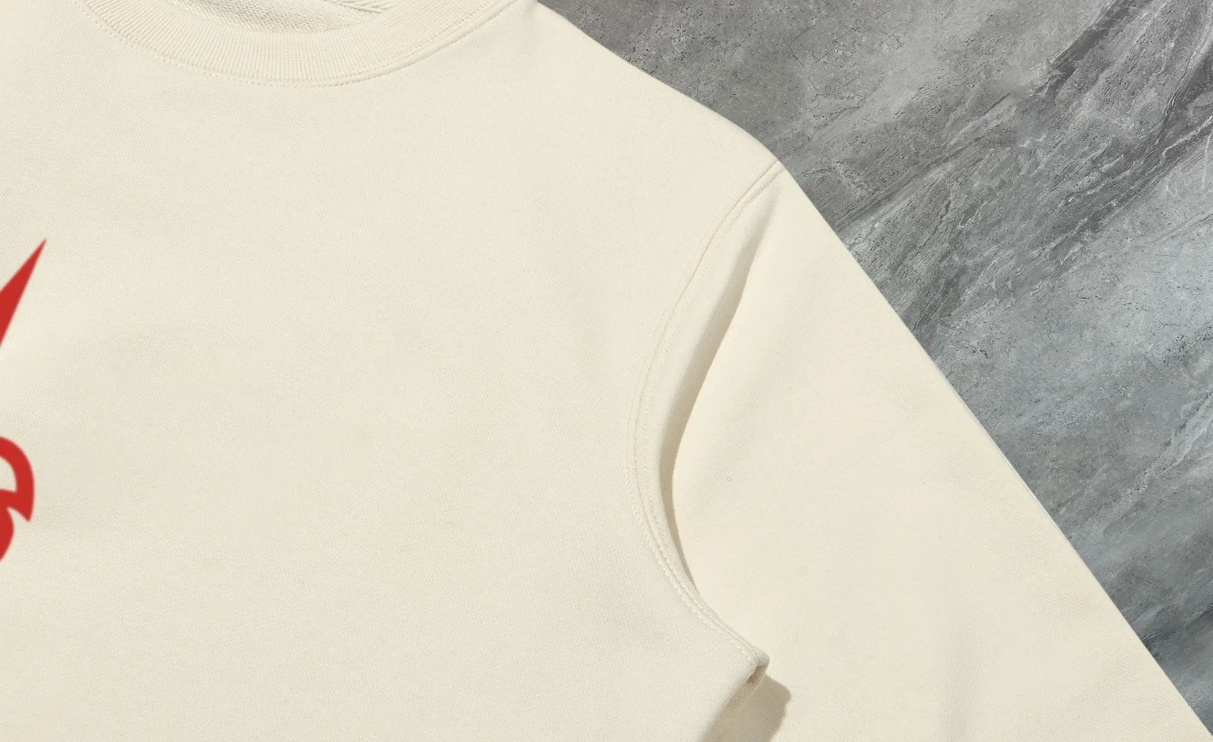 P210 High-version sweatshirt) [Long-term stock] 〖𝐌𝐎𝐍𝐂𝐋𝐄𝐑~Mask〗 Made of 440g heavy-weight fabric. It is different from the market currency. It can be matched with any variety and is properly handsome. 😎The whole dress is made of double waistcoats. The double waistcoats make the whole dress more three-dimensional. Not ordinary factories can do such fine work. 2025 Spring runway version of the T stage, on sale at the counter, round neck terry sweatshirt, high-end double-strand pure cotton, custom-made stretch ribs, dyed in the same vat, complete with three standards, matched with exquisite embroidered LOGO on the chest, simple and advanced, same style for men and women. Color: black, apricot, white, size: S M L XL 2XL