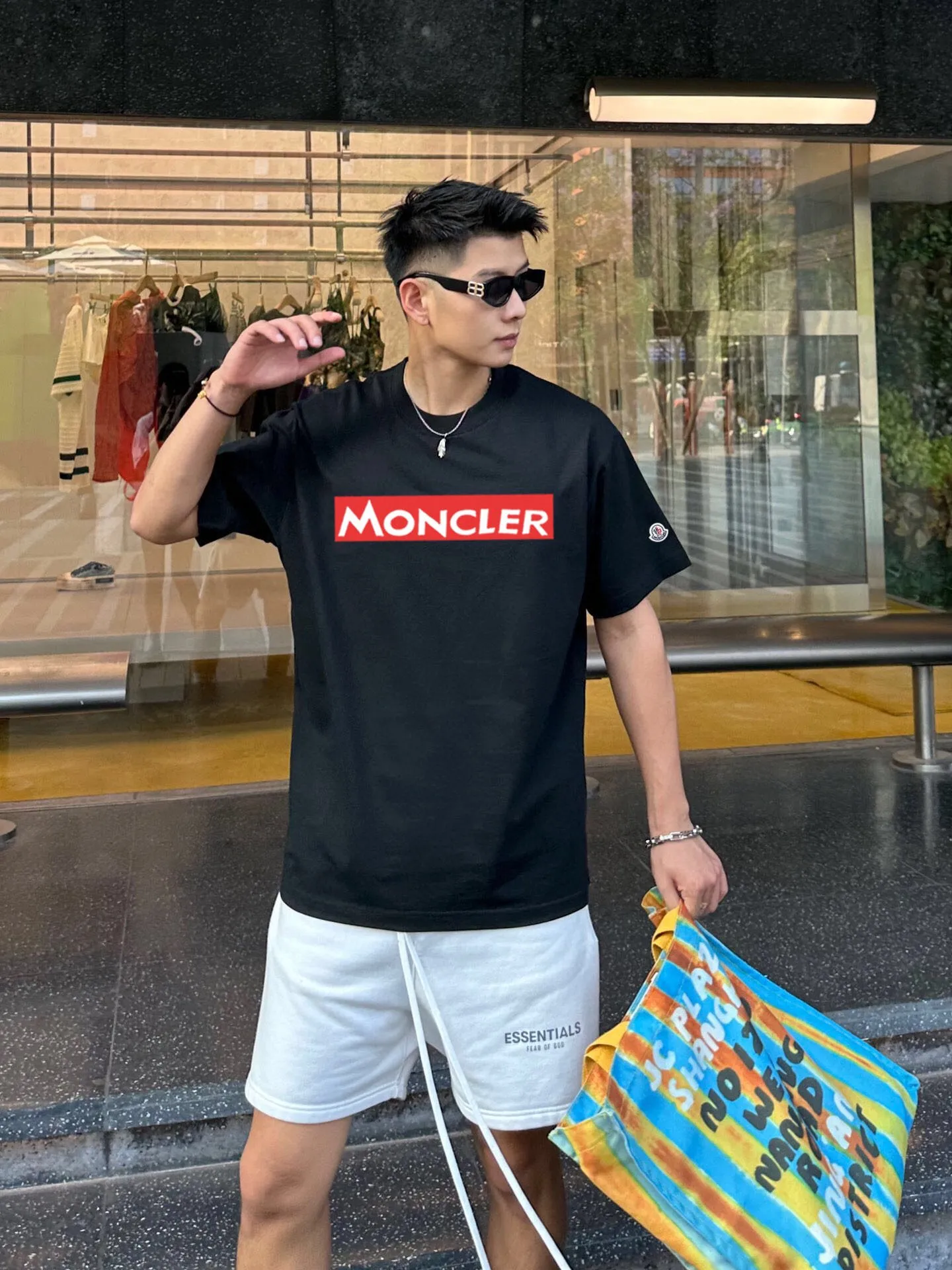 P160 MONCLER Mouth MC official short-sleeved T-shirt 2024 spring and summer new style Heavy industry printing Original imported custom 260g double yarn pure cotton High-density threaded same vat dyed fabric Loose version super versatile Very suitable for both men and women A must-have for everyone Color: Black White Size: S M L XL