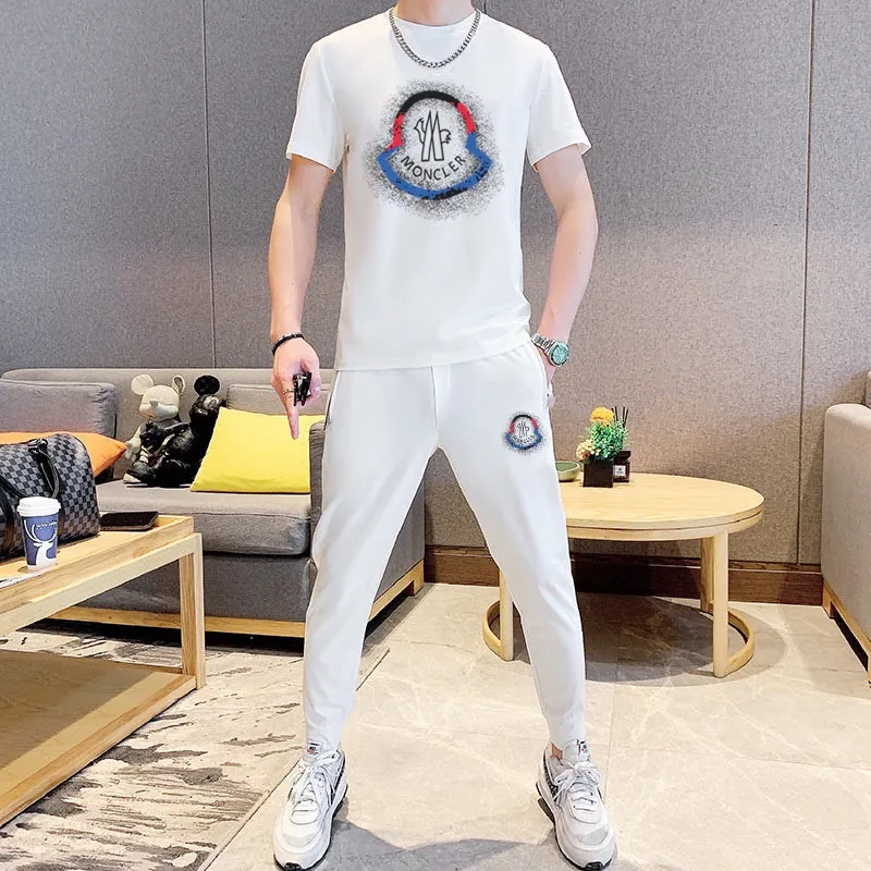 P320 [MONCLER] (Fat Man's Gospel) The same style as the 2025 official website. World-renowned luxury brand. Summer men's (double mercerized) high-quality 🐂 suit. It is made of imported original fabrics. It is a trendy style of the season and a versatile hit. Simple and elegant, precise workmanship allows you to be at the top of fashion. Size: M-5XL (can be worn up to 220 pounds)