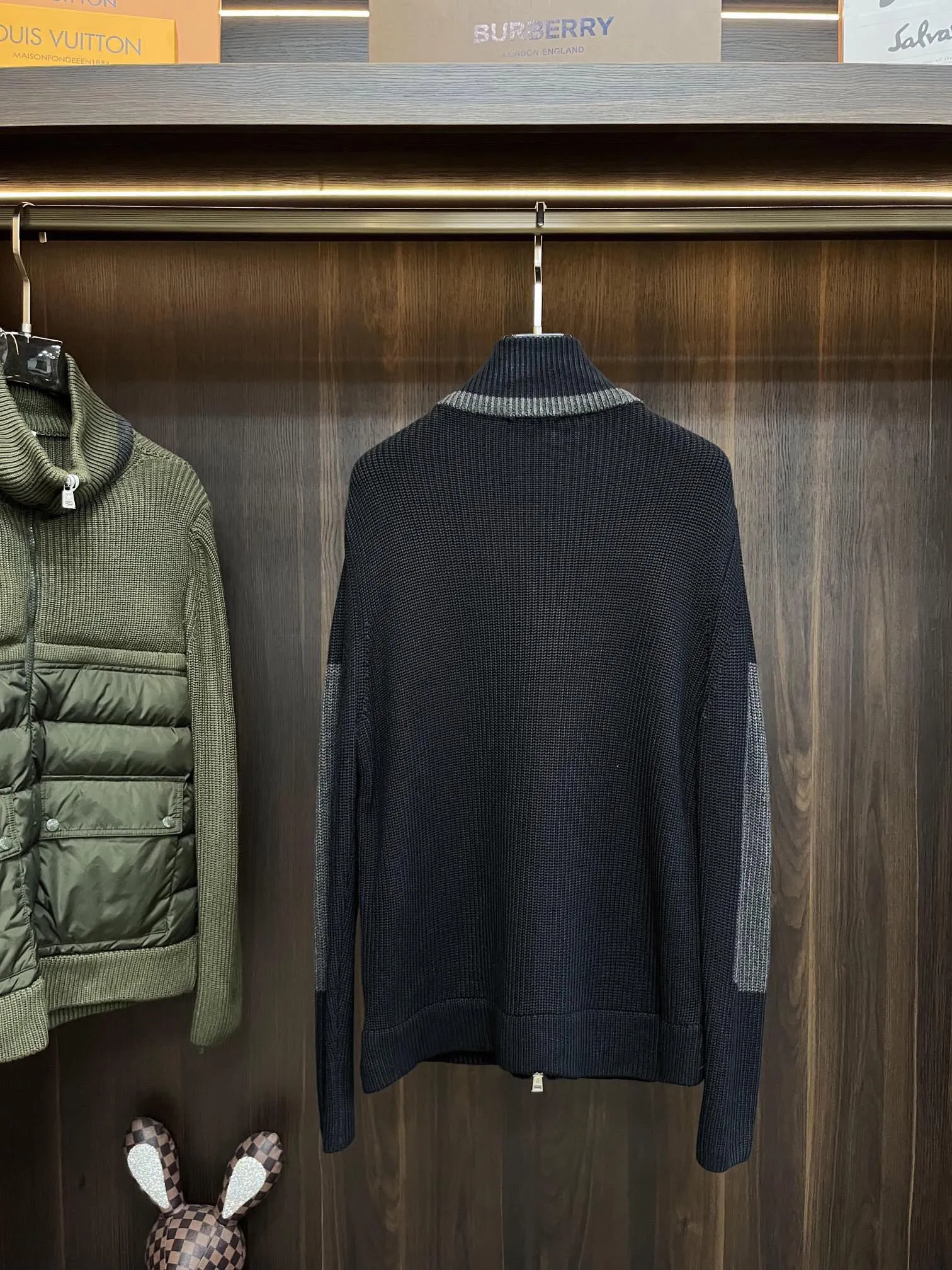 P680 Guangzhou high version Moncler Moncler knitted down solid color connecting zipper double pocket jacket thin coat black military green S M L XL