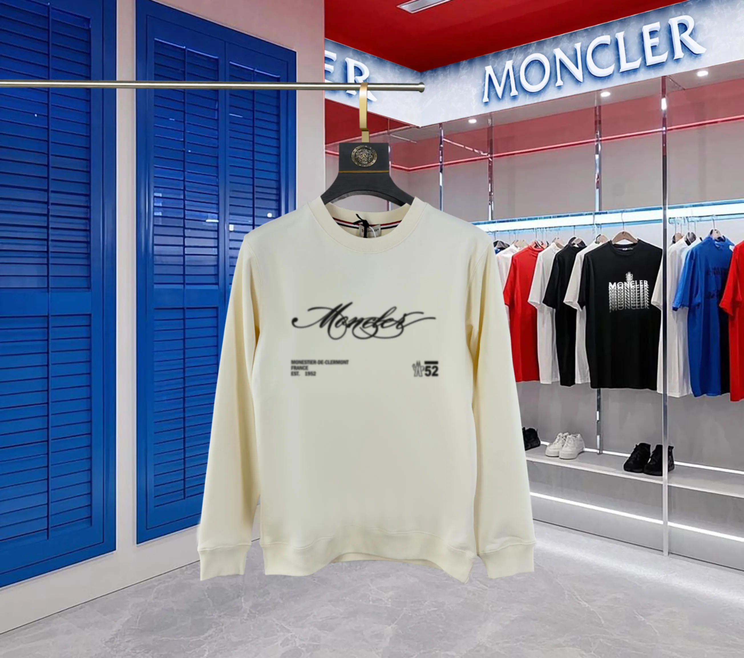 P210 High-version sweatshirt) [Long-term stock] 〖𝐌𝐎𝐍𝐂𝐋𝐄𝐑~Mask〗 Made of 440g heavy-weight fabric. It is different from the market currency. It can be matched with any variety and is properly handsome. 😎The whole dress is made of double waistcoats. The double waistcoats make the whole dress more three-dimensional. Not ordinary factories can do such fine work. 2025 Spring runway version of the T stage, on sale at the counter, round neck terry sweatshirt, high-end double-strand pure cotton, custom-made stretch ribs, dyed in the same vat, complete with three standards, matched with exquisite embroidered LOGO on the chest, simple and advanced, same style for men and women. Color: black, apricot, white, size: S M L XL 2XL