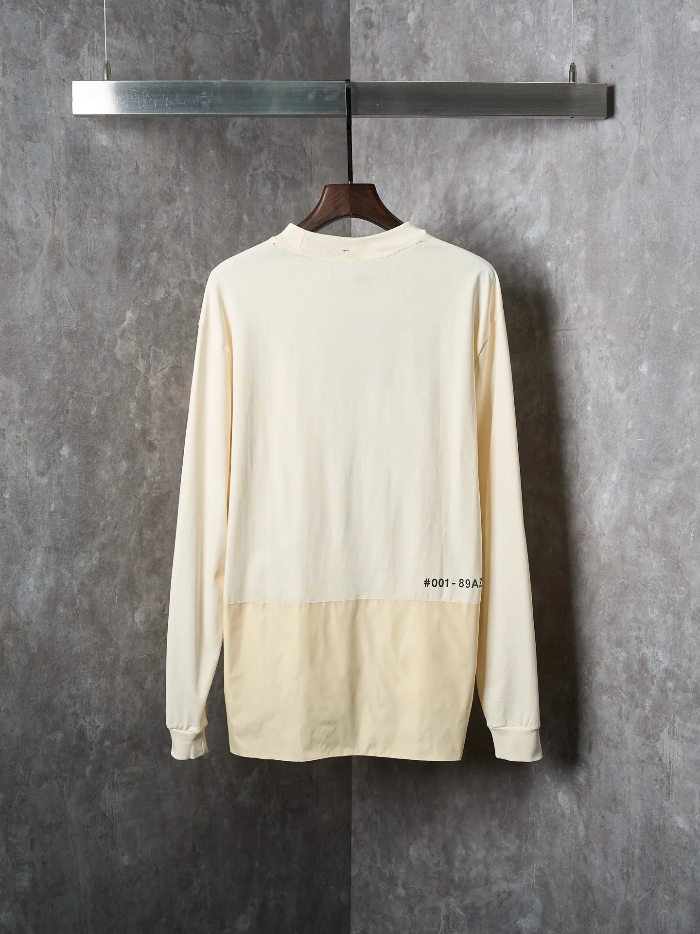 P350 Actual hanging auction] MONCLER/muzzled cotton round neck logo spliced ​​long-sleeved T-shirt [Ready stock] S M L