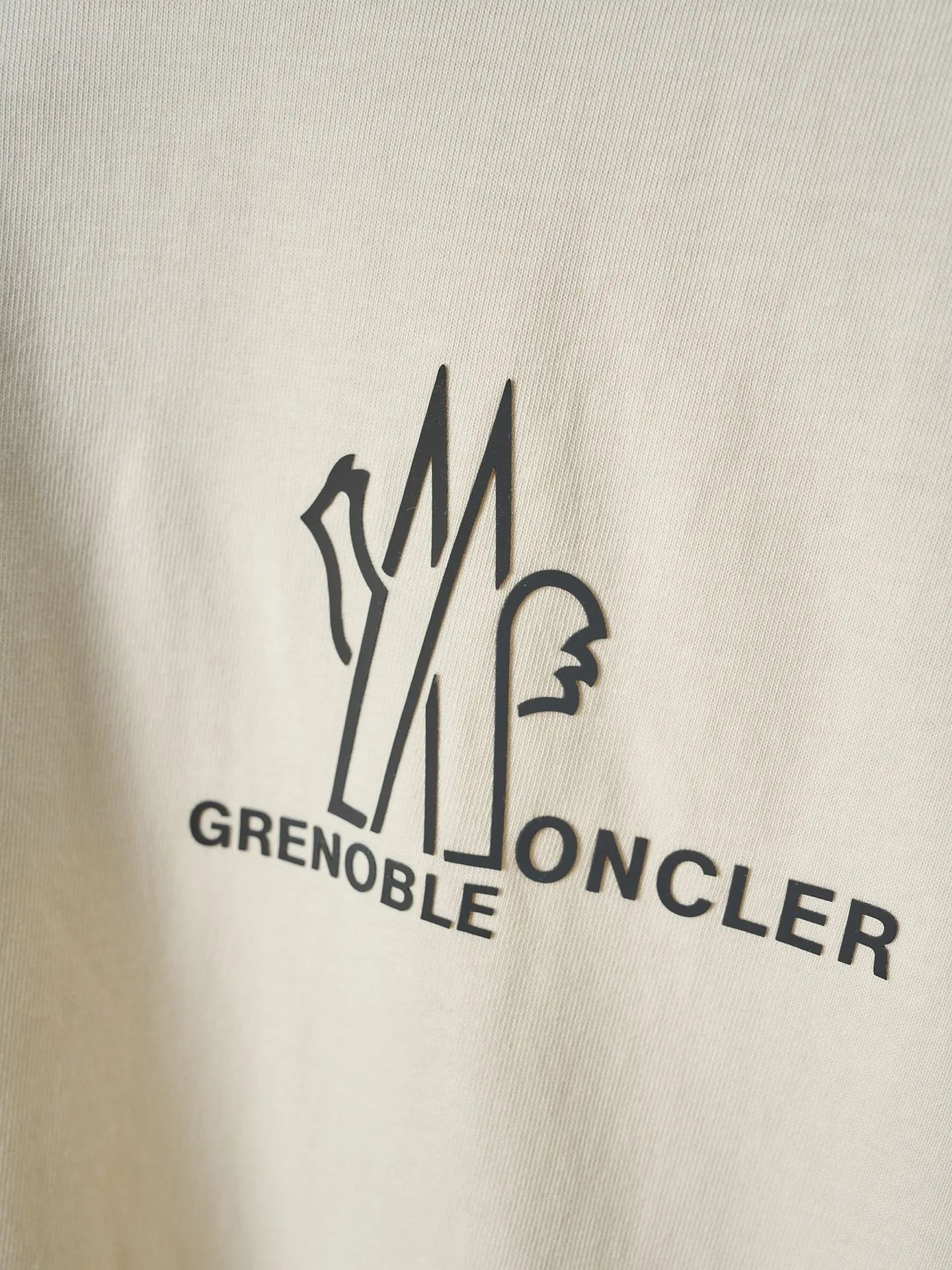 P350 Actual hanging auction] MONCLER/muzzled cotton round neck logo spliced ​​long-sleeved T-shirt [Ready stock] S M L