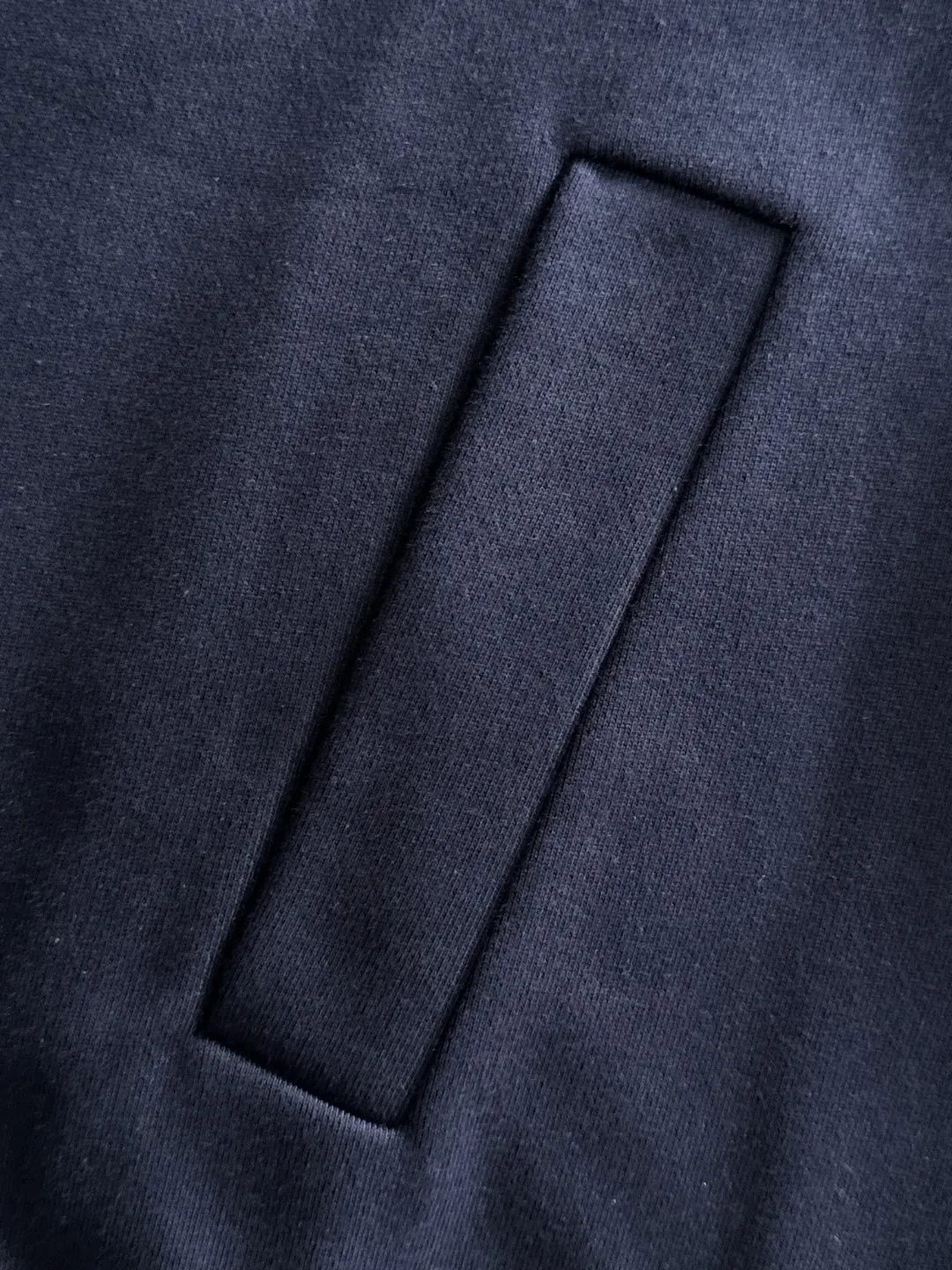 Next day delivery P460 High quality MONCLER/muzzle Exclusive debut of the new 25ss autumn and winter lapel zipper jacket Many stars have the same style. Craftsmanship that ordinary small workshops cannot copy. We are not afraid of any challenges in terms of materials, detail restoration and craftsmanship, just to provide everyone with wonderful products. Compare the top original versions at will. No expense is spared just to do better. Unique imported fabric feel. Purely imported German machine production. Precision operation and thousands of needle density. A full set of new accessories with three standards can be customized at the same time. The upper body is versatile and fashionable. The perfect choice for autumn and winter. The must-have item. Size chart: S to XXL (or state your height and weight when placing an order)