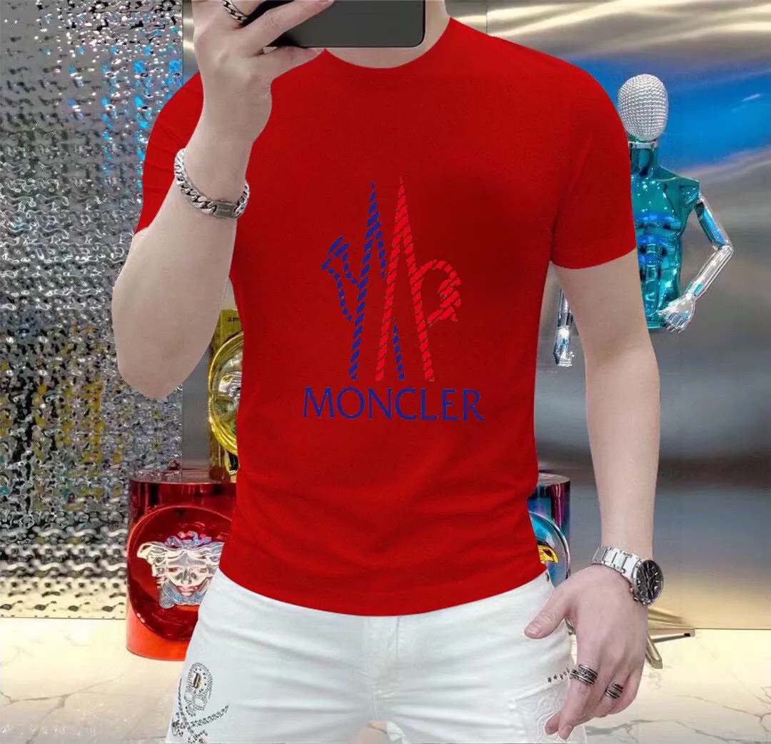 P140 Original men's casual short-sleeved T-shirt from the brand [MONCLER] (Good News for Fat People), new product for the spring and summer of 2025, customized with top-notch logo craftsmanship on the chest, matching details throughout the piece, top-notch quality and tailoring design, customized imported mercerized cotton fabric! Full of style, the color scheme is light and versatile. M-5XL (wear up to 220 pounds)