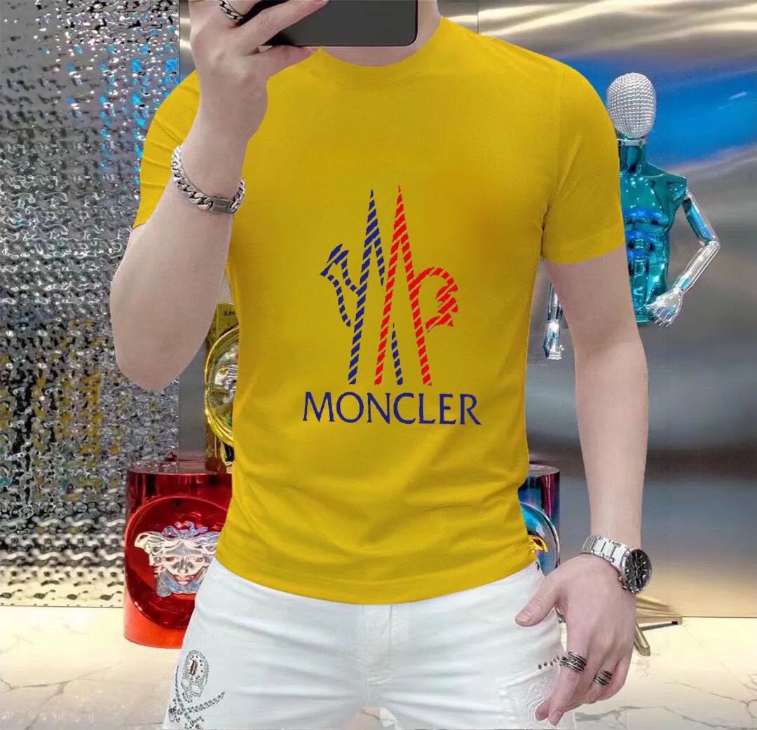P140 Original men's casual short-sleeved T-shirt from the brand [MONCLER] (Good News for Fat People), new product for the spring and summer of 2025, customized with top-notch logo craftsmanship on the chest, matching details throughout the piece, top-notch quality and tailoring design, customized imported mercerized cotton fabric! Full of style, the color scheme is light and versatile. M-5XL (wear up to 220 pounds)