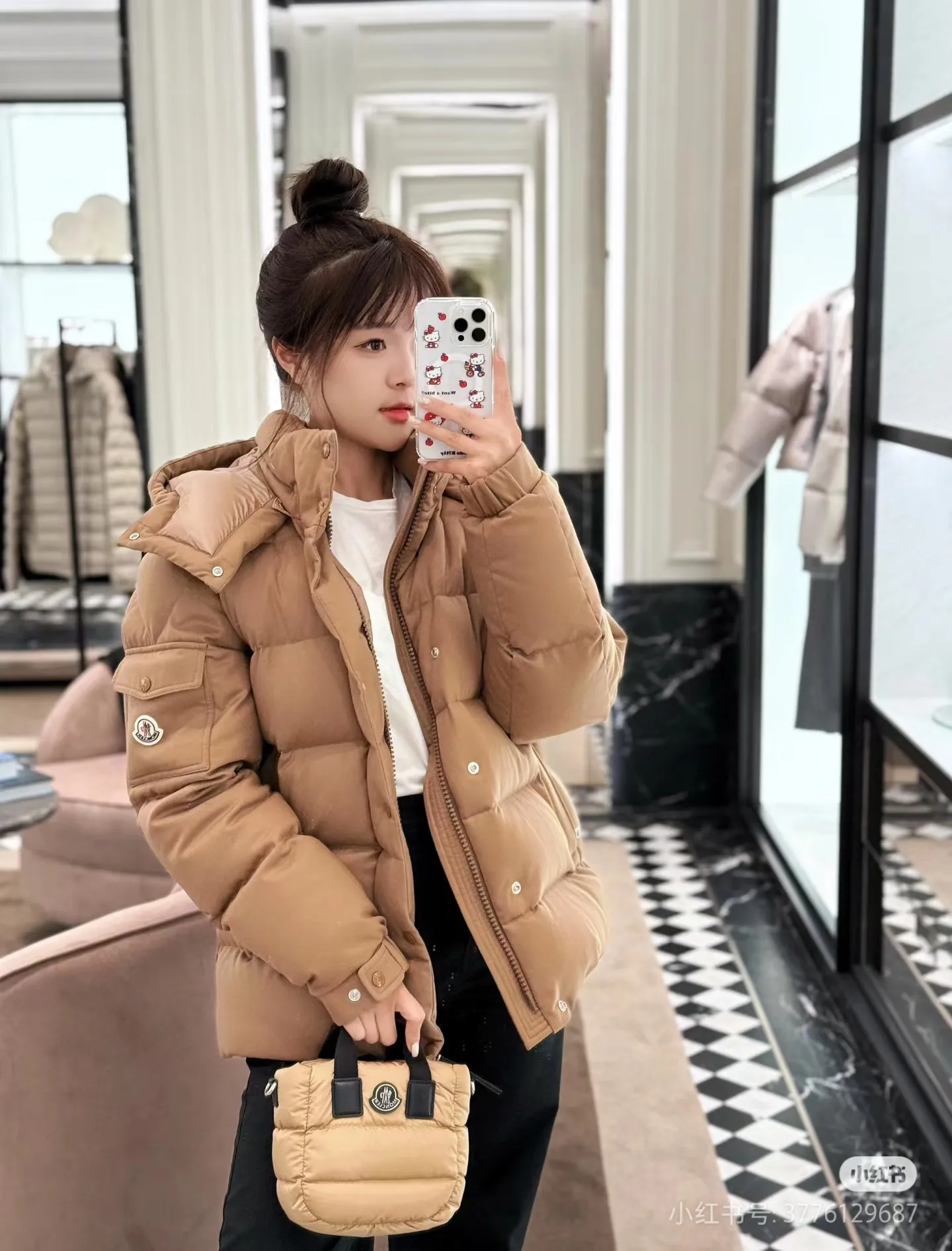 P880 Moncler. Vezere. The same classic style as 70 matte. Upgraded wool fabric and new Maillard dark brown color. Size 12345