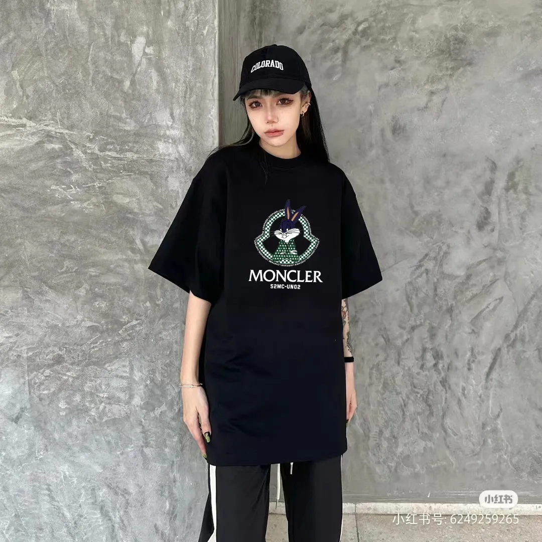 P140 🔥MONCLER] 2025FW short-sleeved T-shirt LOGO printing, high-end 26s double yarn 300g fabric, heavy fabric, custom stretcher rib, same vat and dye, complete three standards, same style for men and women, color: black, white, size: S M L XL 2XL