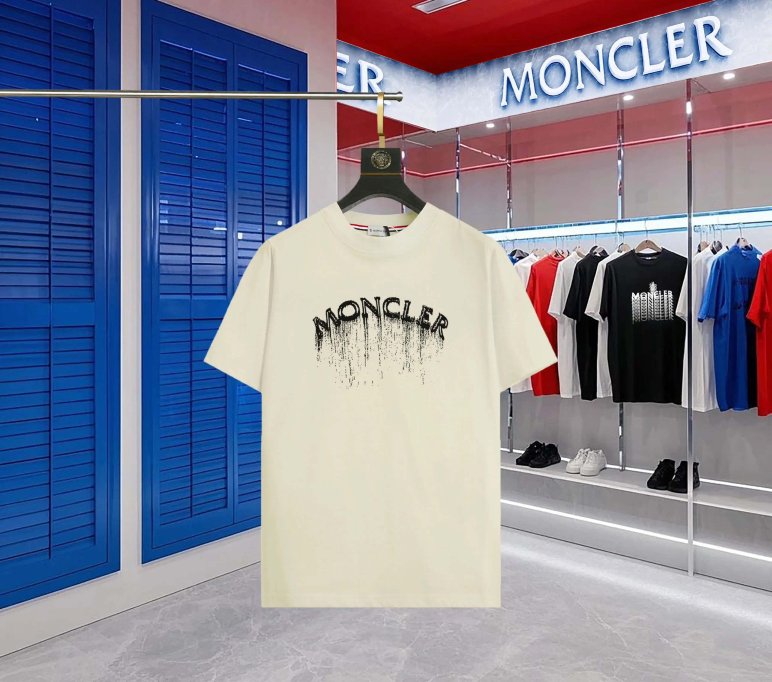 P140 💰Upgraded version "Mobile phone smart sensor ~ NFC chip armband ~ direct access to the official website for anti-counterfeiting" "Moncler ~ Mouth Mouth" 2025 new high-quality round neck short-sleeved T-shirt. The cuffs have imported embroidered labels. Customized dyeing, very comfortable to touch. Super versatile and good-looking short-sleeved. Complete with three labels. Non-market ordinary version. Feel free to compare. Quality is absolutely guaranteed! ‼ First of all, this original fabric is all custom-woven with 32-count double yarn fabric, 250G, and the weight is the same‼ Fine workmanship, double waistcoat method, double waistcoat method, double waistcoat method makes the whole dress more three-dimensional, which is not a craft that ordinary T-shirts can achieve🤪 Size: S-M-L-XL-2XL Color: black, white, apricot, same style for men and women