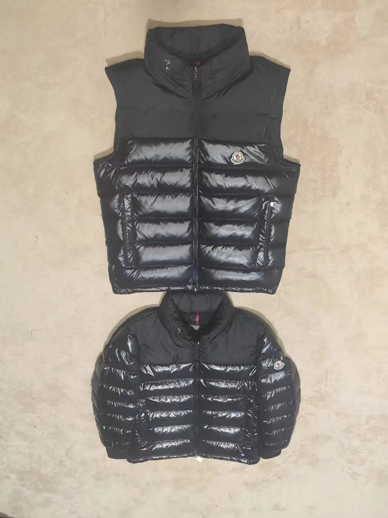P820 ​​Moncler 2024 Spring and Autumn Men's Thin Stand Collar Down Jacket~