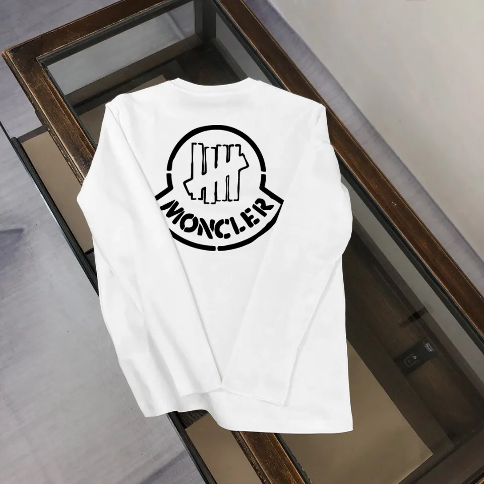 P180, a non-off-the-shelf model, you can trust it. Moncler printed long-sleeved T-shirt, 240g breathable cotton fabric, very soft and comfortable texture, does not shrink, does not deform, does not ball), can be worn alone as a base layer. Original customized accessories, collar label, care mark, hangtag, packaging (perfect details) Color: White Black Size: XS S M L