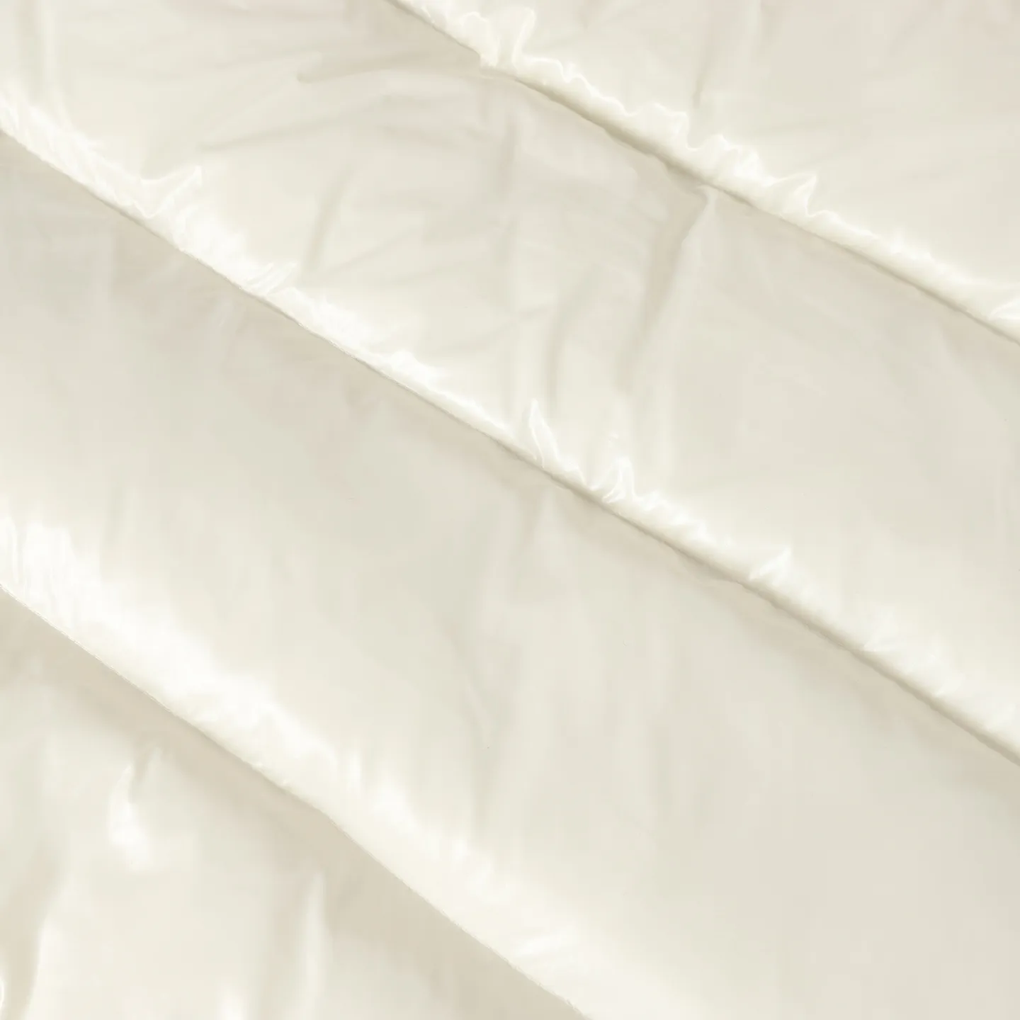 P860 MONCLER/Mongolian winter new women's long hooded counters are on sale at the same time🛒 Cavettaz long down adheres to the series' crisp graphic aesthetics and has square and rectangular quilting. It is made of lacquered nylon to highlight the brand's continuous efforts to reduce environmental impact. The down filling capacity is more than 400g🥳Thick and high fluffy Color: black white Code number: 1/2/3/4