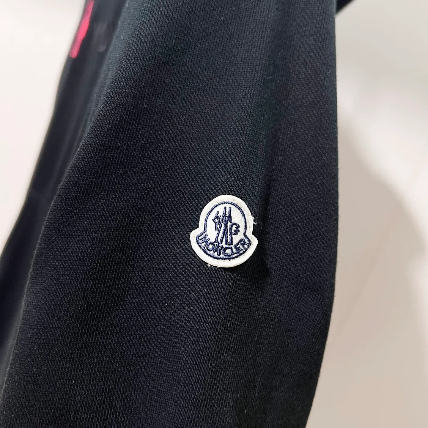 P260 MONCLER/Mask 420g pure cotton hooded sweatshirt, color block embroidery🪡letter arrangement LOGO arm patch logo, official synchronization, high version, high quality, fashionable personality, versatile trend, pure original quality, original fabric, tag, collar label, washed wheat, complete three standards, color: black, white, gray. Size: XS-L