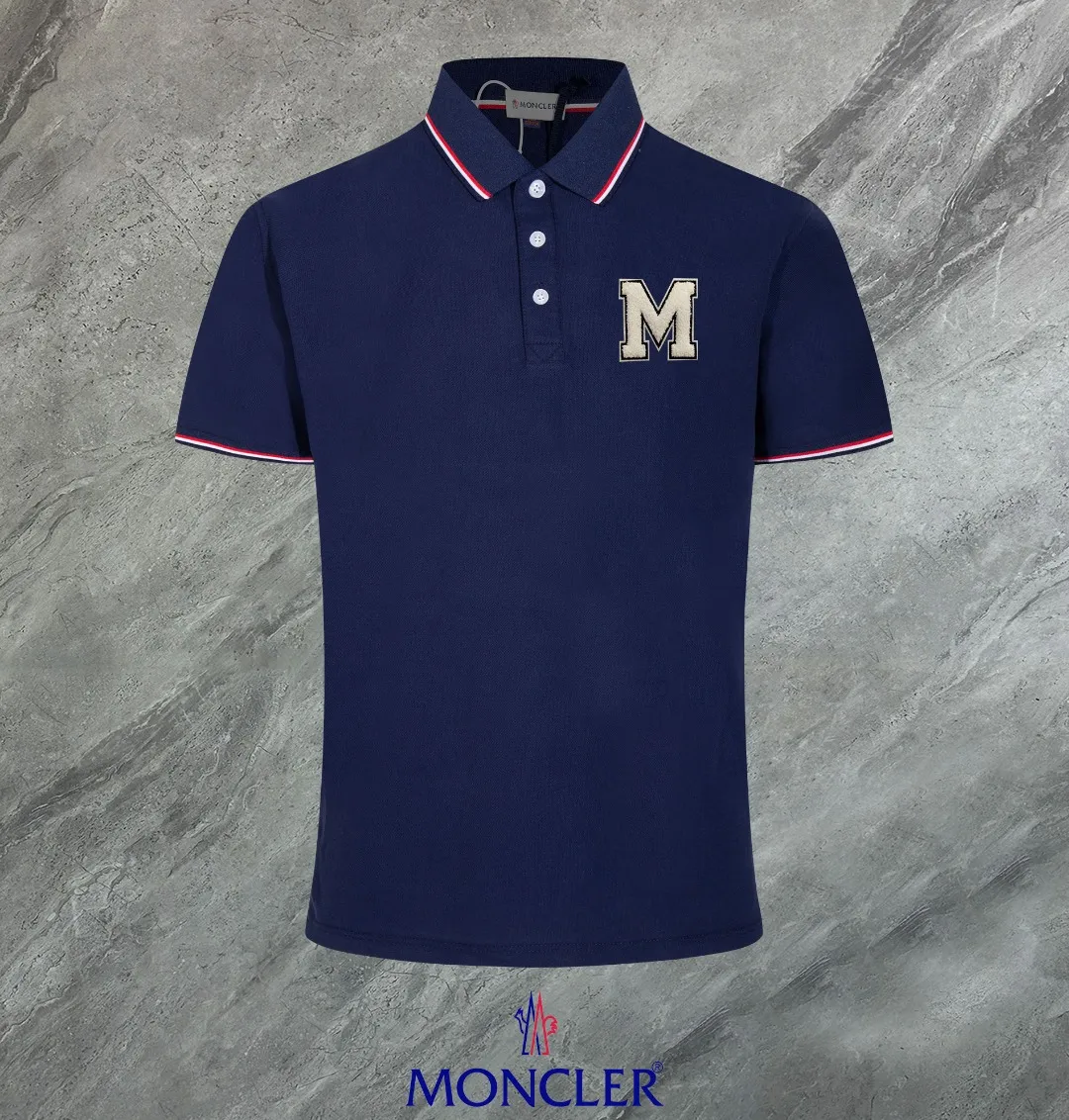 P190 Complete with three standards] MONCLER~ MONCLER 2024 summer new high-quality lapel short-sleeved POLO shirt, counter-customized fabric, high breathability and comfort, impeccable details, brand element design concept, reflecting high quality. It feels delicate and soft! It presents a casual cut and the upper body shape is great! The chest is filled with three-dimensional embroidery of the brand LOGO to highlight quality and luxury. Color: black/white Size: M~3XL