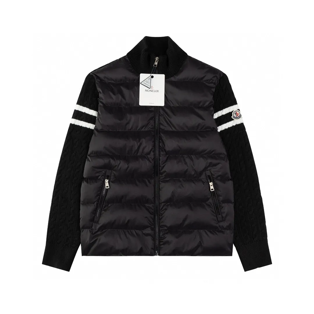 P420 MONCLER masked knitted down spliced ​​stand collar with unique side thread design! ! !  Selling point: down knitted splicing, the splicing is made of wool blended fabric!  Mengjia will release several types of sweaters and down at this time every year. In fact, the sweater and down at the Mjia counter are classic and evergreen styles. They are all basic styles. They can be worn alone or matched inside, as a sweater. The main promotion of this kind of counter is black, so most of them are black, with down in the front. Our studio has launched a gray series of products to let everyone experience different surprises. The color combination is particularly good! The face threads are also super nice! Very comfortable! The back and both sleeves are made of wool blended fabric. Color: Black Size: S-XL