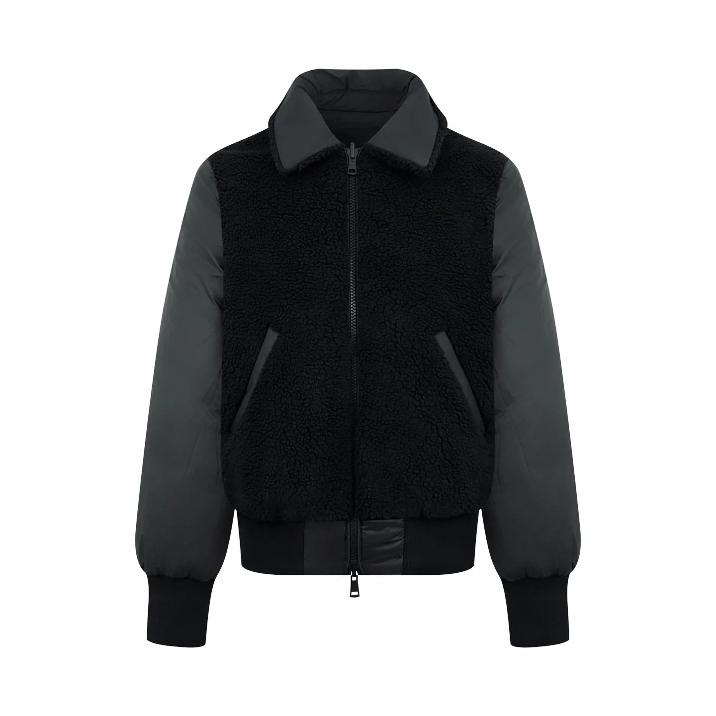 P910 Moncler double-sided pilot down jacket, customized soft matte brocade fabric and teddy velvet, using the new national standard 90 white duck down (welcome to test), full of down, full of warmth, light and fluffy, with a pure and ultimate black tone, exuding an irresistible charm. The fashion code is hidden on both sides to unlock multiple styles. One side is matte like the deep night, cold and neat, outlining modern simplicity. The other side is made of teddy velvet like dark night velvet flowers. Soft and mysterious, smudged with retro warmth, the iconic Moncler logo appears on the sleeves, fully recognizable, the style can be switched at will, free and easy, showing nobility, subverting the traditional avant-garde design, redefining the boundaries of winter fashion, and becoming the most intimate companion in winter. Process 1: Computer mechanical down filling. Prioritize the production of liner pattern to determine the filling area and determine the weight of down per square meter according to the original three-dimensional effect, thereby calculating the amount of down filling for each piece. The computerized down filling machine uses a digital weighing unit to achieve stable measurement. Process 2: Computer template machine lines. The computer template machine's line process shows extremely high neatness and smoothness. The craftsman accurately controls the size during the operation to ensure that each line meets the design requirements. The lines of the entire template are smooth and unified, clean and beautiful. Process 3: Ergonomic three-dimensional cutting. Return to traditional craft techniques through segmentation, folding, shrinking, and stretching techniques. The so-called slow work produces fine work. It is the respect for the material and the pursuit of feel. The workmanship is complex and cumbersome. Slow timeliness and high loss. Process 4: Manual reloading and opening of the bag. For high-density and heavy teddy velvet fabrics, the three-dimensional structure of the bag mouth is accurately lifted out on the back of the fabric through special bone needles. It is a two-stage operation of single-layer basic shaping and multi-layer edge reinforcement. Paving materials: Customized 1:1 Moncler snap button Customized 1:1 Moncler zipper Customized 1:1 Moncler lanyard Customized 1:1 Moncler Chest logo Customized 1:1 Moncler Embroidered logo Customized 1:1 Moncler Trademark Function: Reversible, free to match Size: 1 code 2 codes 3 codes 4 codes Style number: 25357