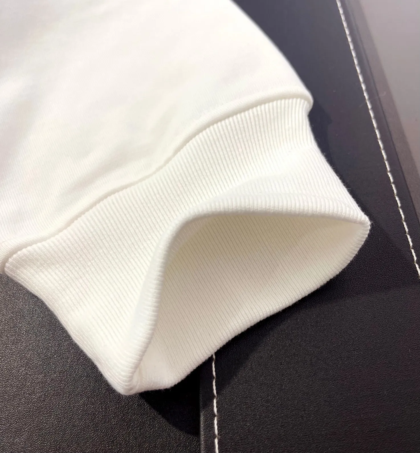 P250 2025 new autumn and winter 420g velvet hooded sweatshirt Process: Printing logo: MONCLER Color: Black White Size: M~3XL
