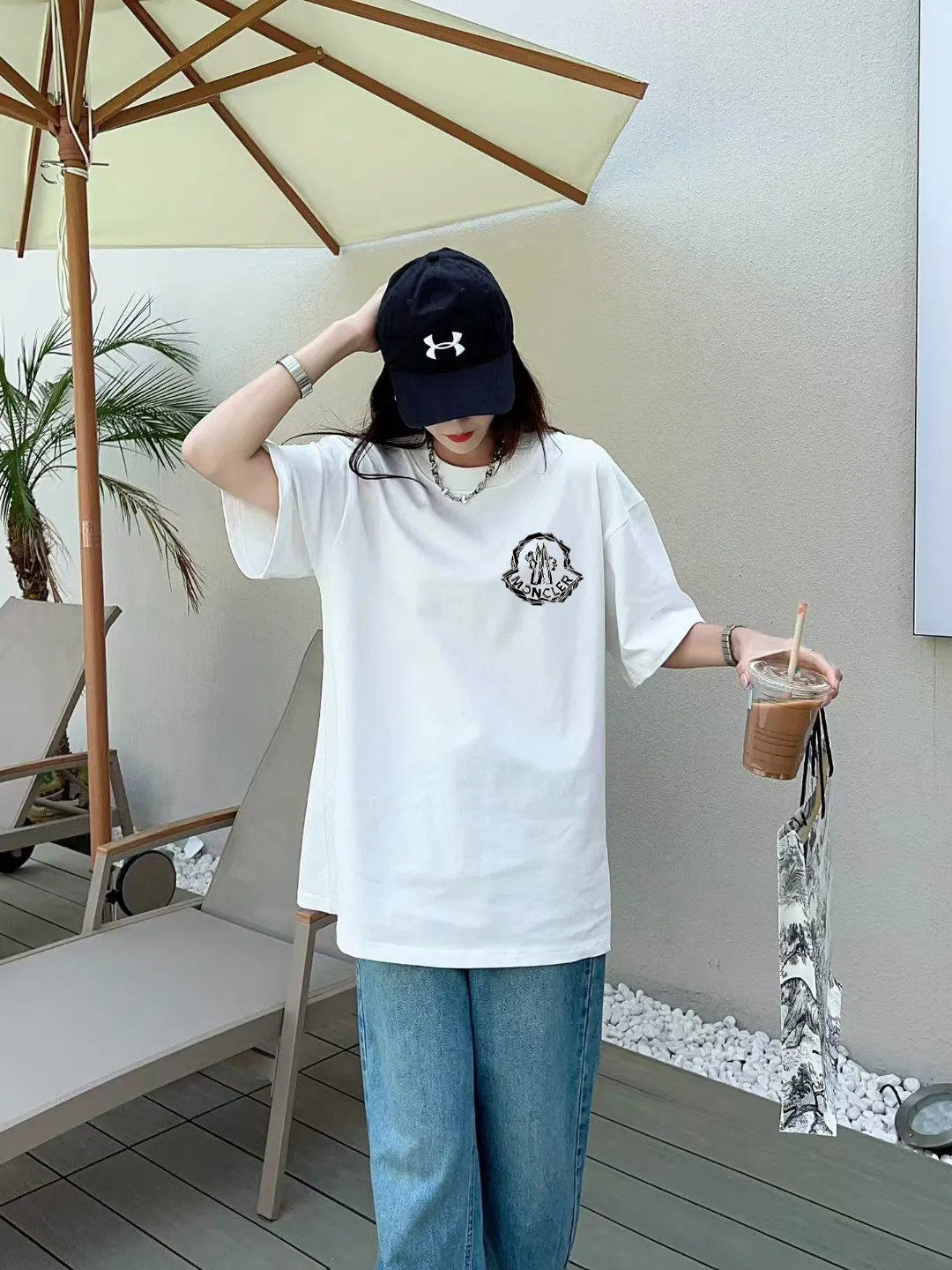 P140 [Moncler] 2025FW short-sleeved T-shirt LOGO printing, high-end 26s double yarn 300g fabric, heavy fabric, custom stretcher rib, same vat and dye, complete three standards, same style for men and women, color: black, white, size: S M L XL 2XL
