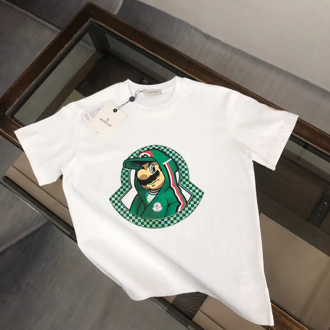 P150 MONCLER 25 latest short-sleeved T-shirt for couples ~ Brand new element pattern printing design ~ The upper body of the fabric is comfortable and breathable, not stiff, slim cut, made of high-end custom-made pure cotton fabric! The upper body is comfortable and stylish, and it can be worn alone as an inner layer. It is a must-have for fashionistas! ! ! Color: Black White Orange Royal Blue Light Blue Size: S M L XL (Loose fit! Please indicate your height and weight when placing an order)