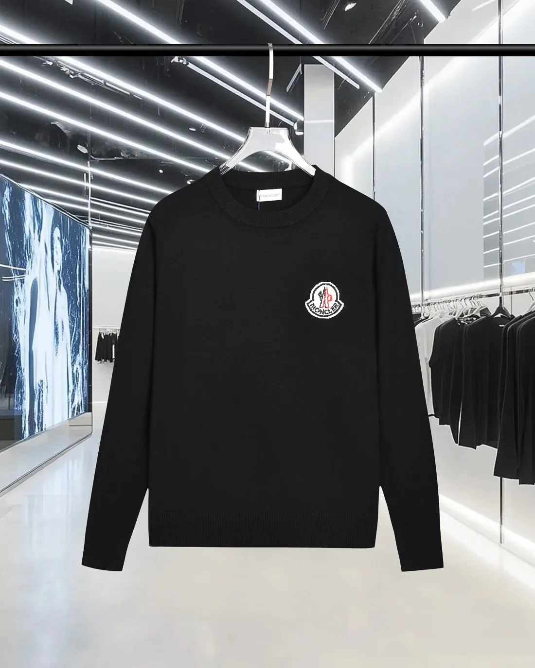 P230 MONCLER/Muzzled 2025Fw Classic chest badge logo letter logo Simple casual pullover sweater Imported wool blended fabric Upgraded, inspired by the 1980s retro Original fabric Official same style Round neck Long sleeve Suit Customized mesh sweater knitted fabric Very comfortable feel The latest brick cabinet synchronization in spring and summer Fashionable and individual Super versatile and good-looking style Very suitable for both men and women A must-have style Tag Collar tag Washed wheat Complete with three standards Color: Black. White. Gray. Size: M-3XL