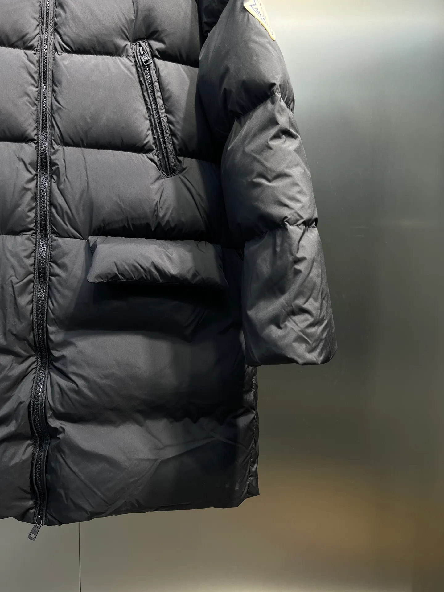 P1120 moncler🌟 Meng Mouth Exclusive Hot Style 2025 Autumn and Winter New Long Down Jacket Original Customized Hardware Accessories All Imported Original Customization Welcome to Compare Absolutely High Quality Made of Top-grade 90 White Duck Down Super Soft Filled with Fluffy and Full Super Heavy Workmanship Fabrics with Excellent Workmanship Perfect Version Note The Fabric is Super Comfortable Exclusive Model Non-Market Goods Uniform Sizes for Men and Women Size: 12345