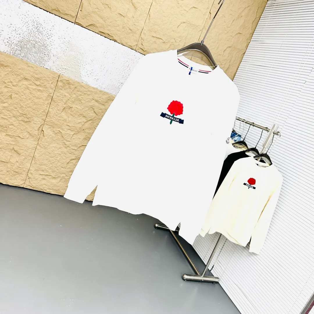 P280 Brand: Mengkou🤳𝐌𝐎𝐍𝐂𝐋𝐄𝐑 Fabric: ☑️Made of 440g double-strand pure cotton terry👕 Fabric: ☑️Thread with 1*1 double yarn thread. 🔜Comes with dyeing in the same tank. Craftsmanship: ☑️The embroidery uses 3D three-dimensional embroidery technology, 🇧🇫The original computer scan and print is restored 1:1. The pattern is clear and the needle count is dense. It is a rare high-end product on the market! 🇲🇩All three standards are complete! Size: ☑️S 〰️M 〰️L 〰️XL 〰️XXL