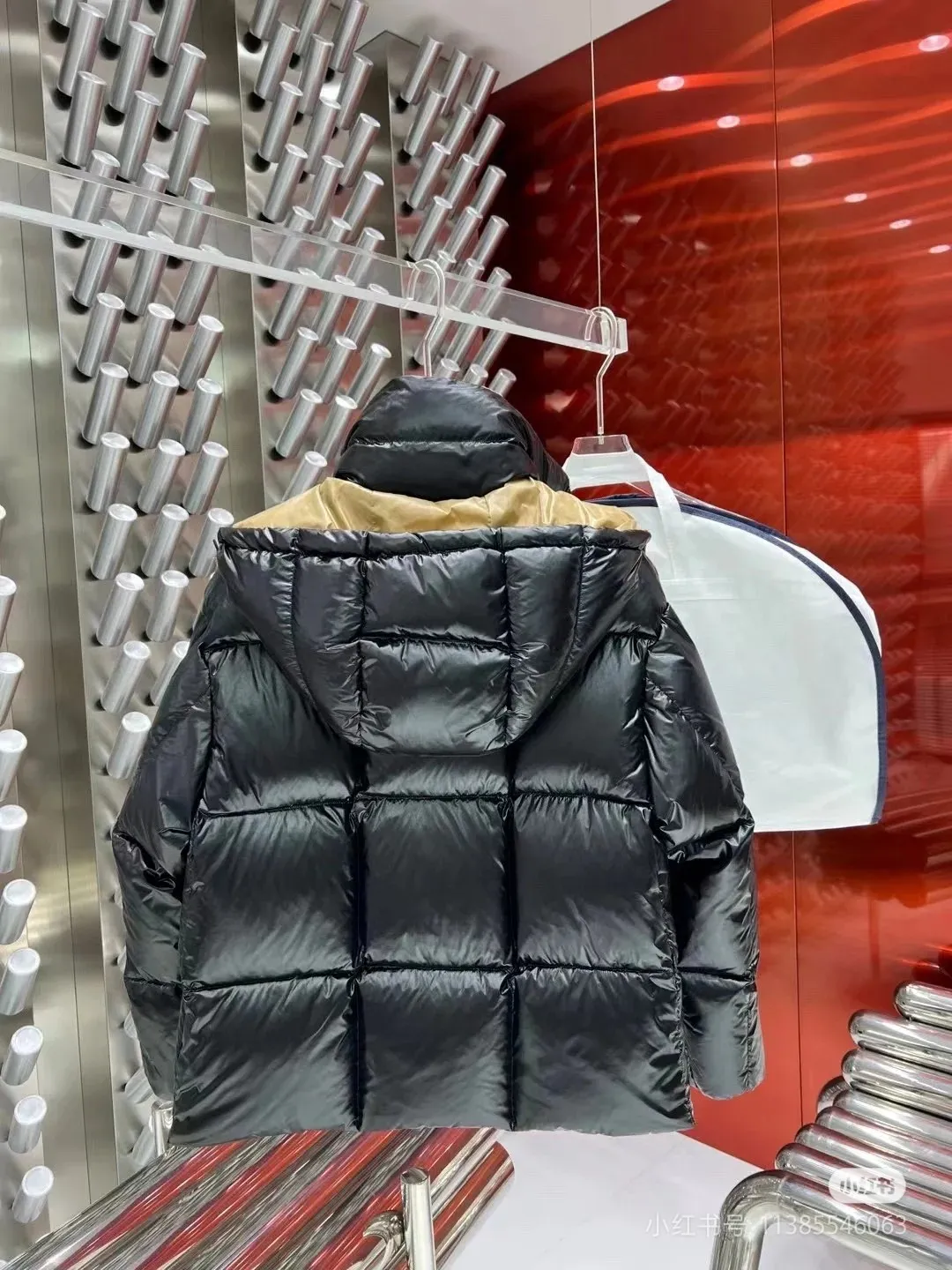 P760 Moncler. Short coat black size 0123