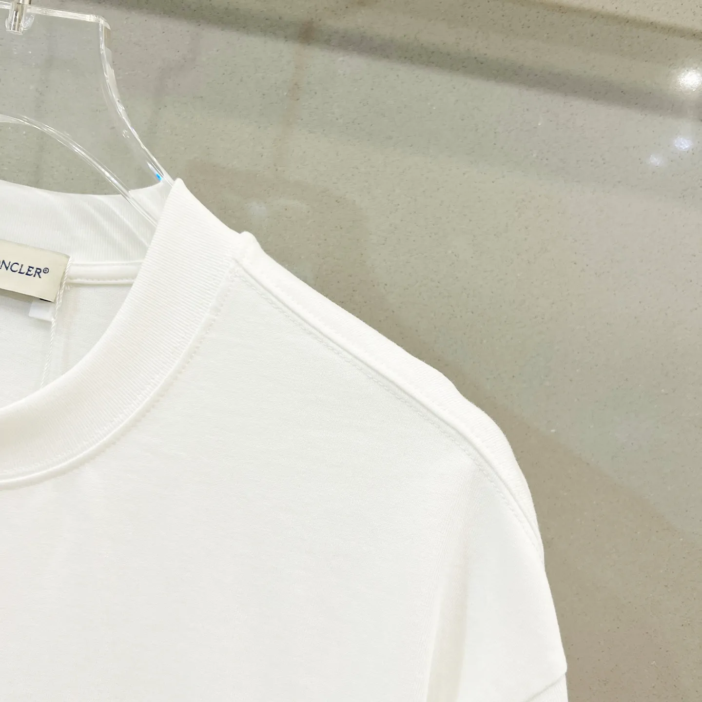 P170 MONCLER/muzzle 320g round neck short-sleeved T-shirt, brand letter micro-label embroidery🪡LOGO arm patch craft, official synchronization, 1:1 original mold opening, fashion personality, versatile trend, pure original quality, original washed fabric, tag, collar label, washed wheat, three complete standards, color: black, white, pink. Size: S-XL