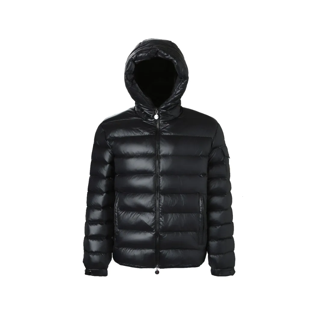 P900 MONCLER hooded brim quilted embroidered down jacket Fabric selection: The longue saison fabric is made of high-count polyamide fiber, which is known for its excellent tensile strength and lightness. Its good flexibility makes the fabric less prone to wrinkles and keeps it crisp and stylish for a long time. The tight weave effectively blocks the invasion of cold wind and locks in the warm air generated by the down layer. The high-density nylon surface forms a certain lotus leaf effect, making it difficult for small water droplets to penetrate, keeping the interior dry and effectively extending the service life of the down.  Lining selection: High-density lining fabric made of ultra-fine denier, 0.08mm thickness to avoid increasing the overall weight and making it smooth to wear. The high-density woven structure forms a wind resistance layer to protect the thermal efficiency of the thermal layer from loss. It can also withstand the expansion pressure of down and prevent deformation and damage after long-term use.  Technology: The quilted letter logo on the brim uses contour quilting technology. The stitching is routed along the edge of the set outline, and the filler is compressed inside the letter graphic, so that the logo is three-dimensional and convex, and the pattern is clear.  High-quality filling: It is filled with 90% selected white duck down, weighing 210g, ensuring fluffy rebound, lightness and warmth.  Accessories: one-to-one customized zipper pendant, one-to-one customized badge, one-to-one customized three-label SIZE: 1 2 3 4