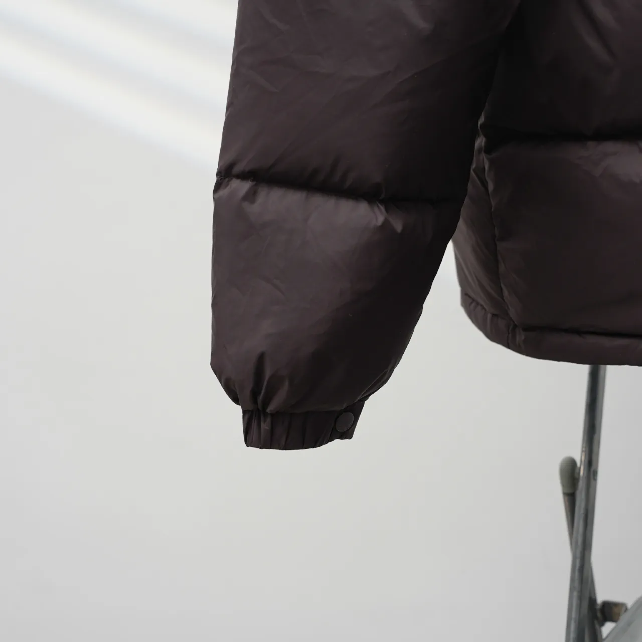 P820 ​​MONCLER丨Muzzled two-in-one detachable sleeves hooded down jacket (sleeves can be removed to make a vest to wear alone) Color: dark brown Size: 1-5