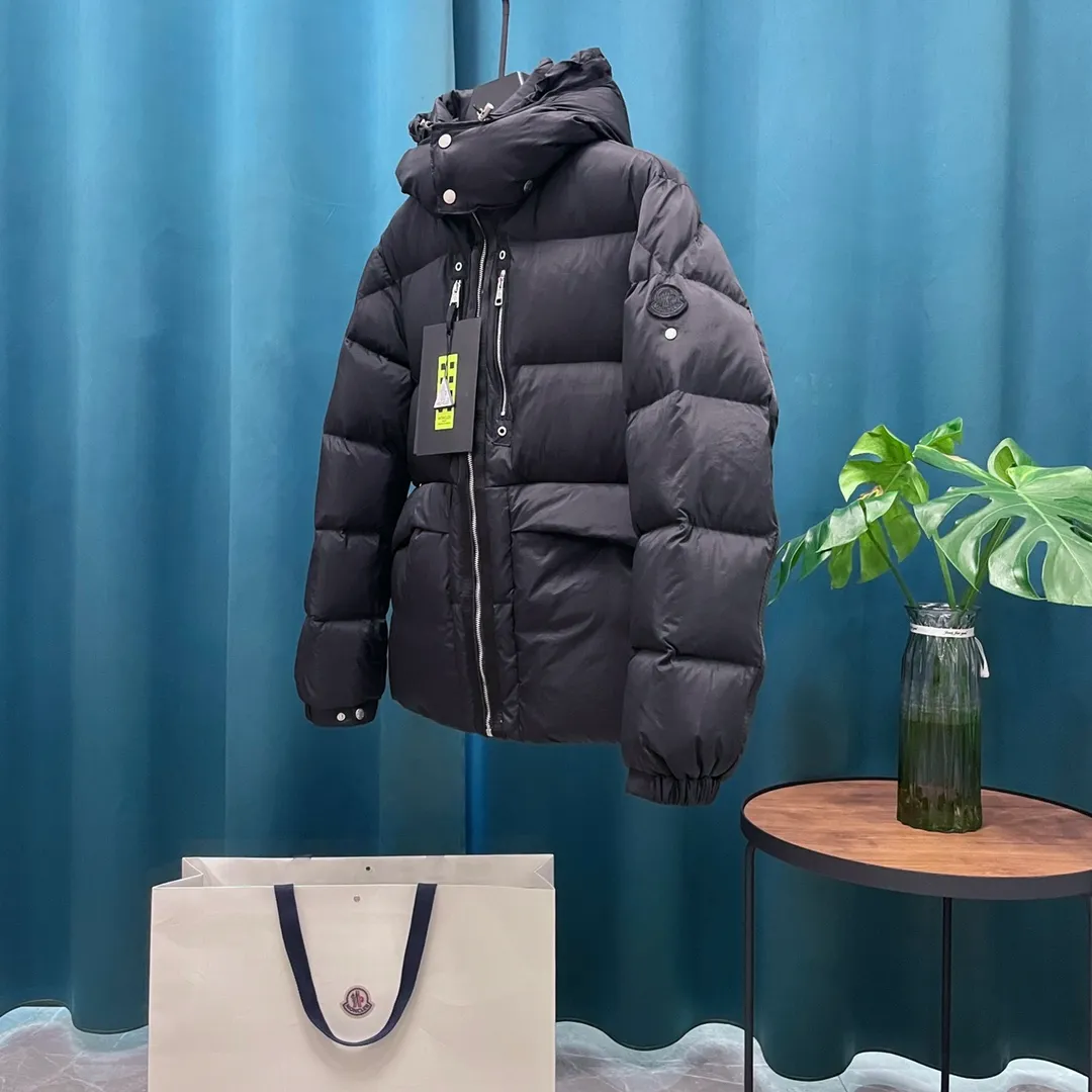 P900 Moncler Meng Mouth Genius Designer Series, 𝐌𝐨𝐧𝐜𝐥 𝐗 𝟏𝟎𝟏𝟕 𝐀𝐋𝐘𝐗 𝟗𝐒𝐌 co-branded down; all celebrities have the same style. A favorite among amateurs, a dark horse among down.