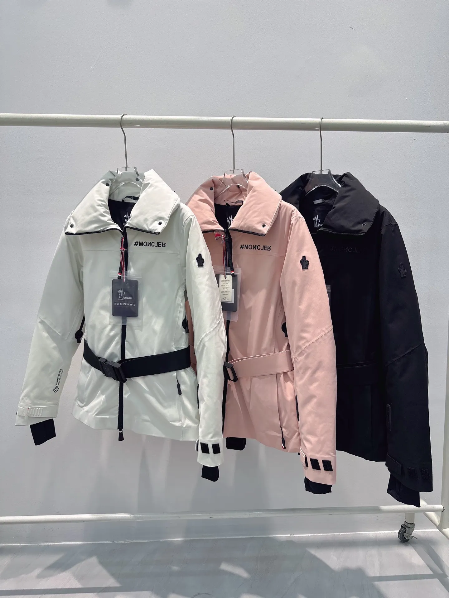 P1700 MONCLER VIZELLE 25 new JACKET women's ski series down jacket Color: black white pink Size: 012