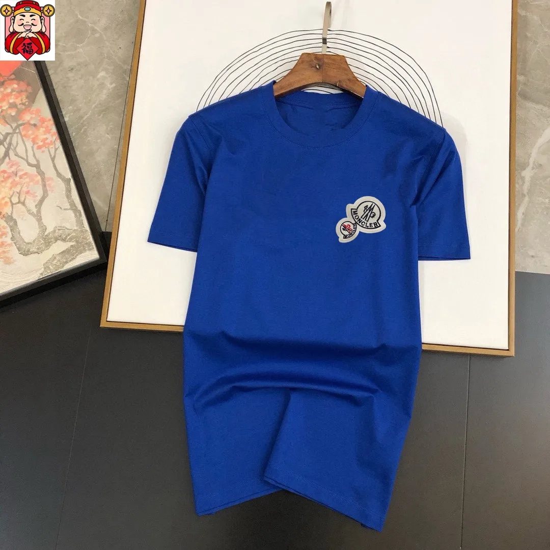 P140 Brand [MONCLER] (Good News for Fat People) original men's casual short-sleeved T-shirt, new product for spring and summer 2025, customized top-notch logo craftsmanship on the chest, matched with the entire details, quality and tailoring design are first-class, customized imported mercerized cotton fabric! Full of style, the color scheme is light and versatile. M-5XL (wear up to 220 pounds)