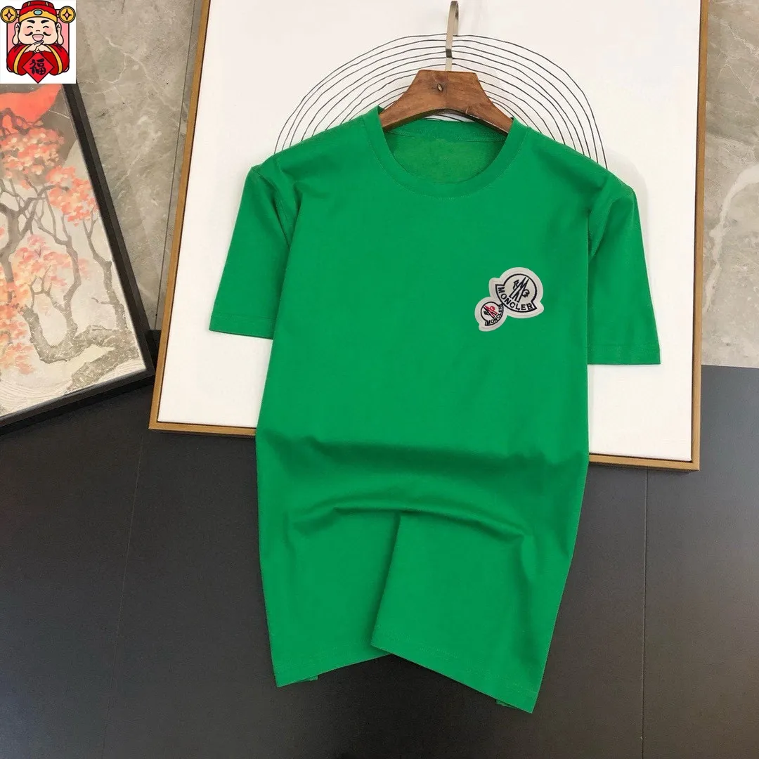 P140 Brand [MONCLER] (Good News for Fat People) original men's casual short-sleeved T-shirt, new product for spring and summer 2025, customized top-notch logo craftsmanship on the chest, matched with the entire details, quality and tailoring design are first-class, customized imported mercerized cotton fabric! Full of style, the color scheme is light and versatile. M-5XL (wear up to 220 pounds)