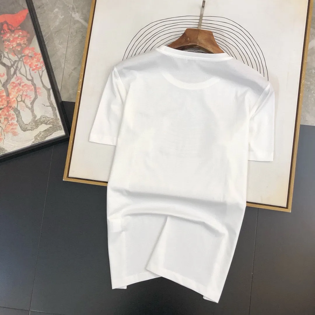 P140 Brand [MONCLER] (Good News for Fat People) original men's casual short-sleeved T-shirt, new product for spring and summer 2025, customized top-notch logo craftsmanship on the chest, matched with the entire details, quality and tailoring design are first-class, customized imported mercerized cotton fabric! Full of style, the color scheme is light and versatile. M-5XL (wear up to 220 pounds)