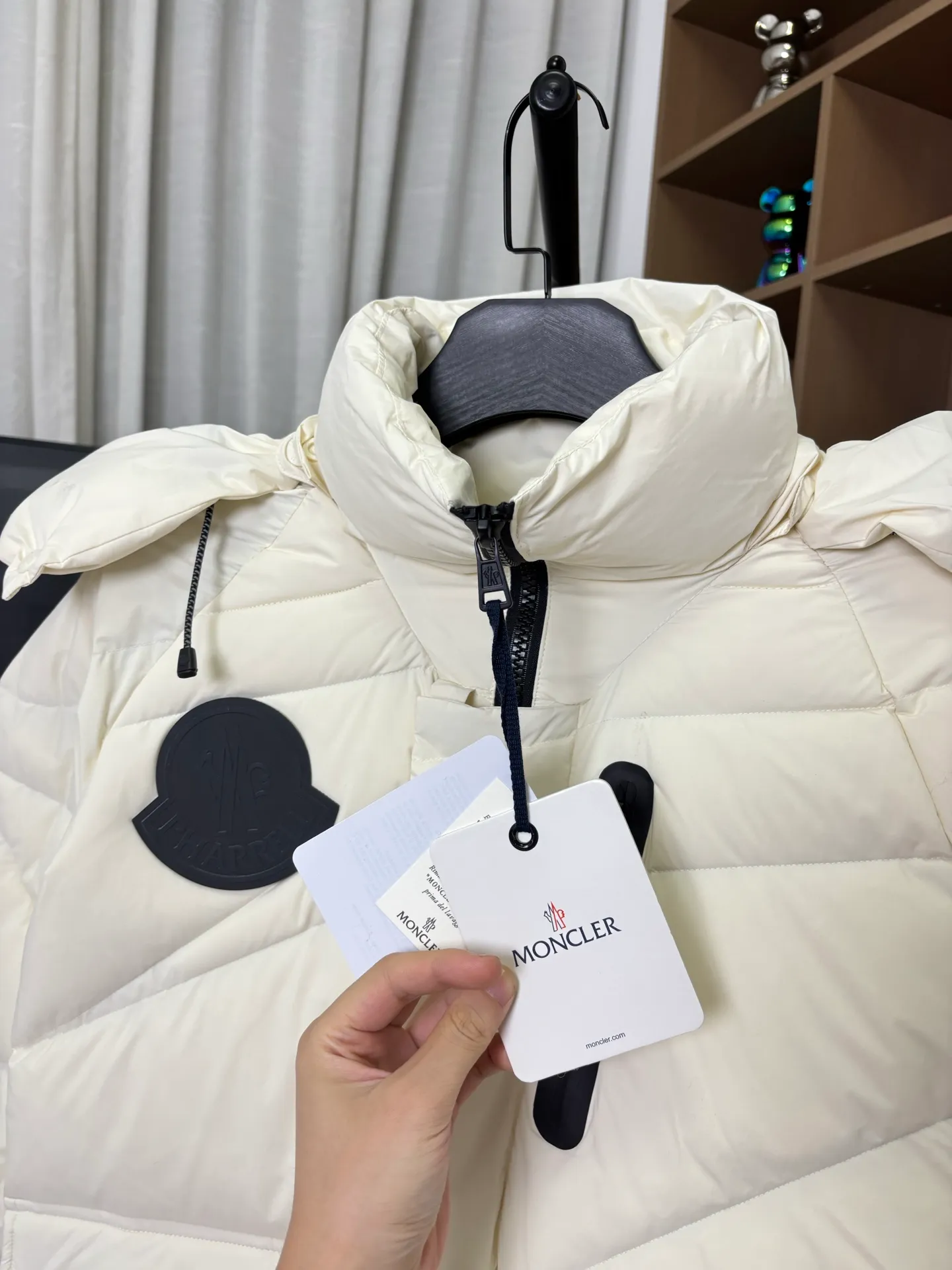 P1010 Style number: 222# Moncler Five sizes ~ same style for men and women. Color: black, apricot white. Size: s-xxl [Picture 9️⃣Size chart]