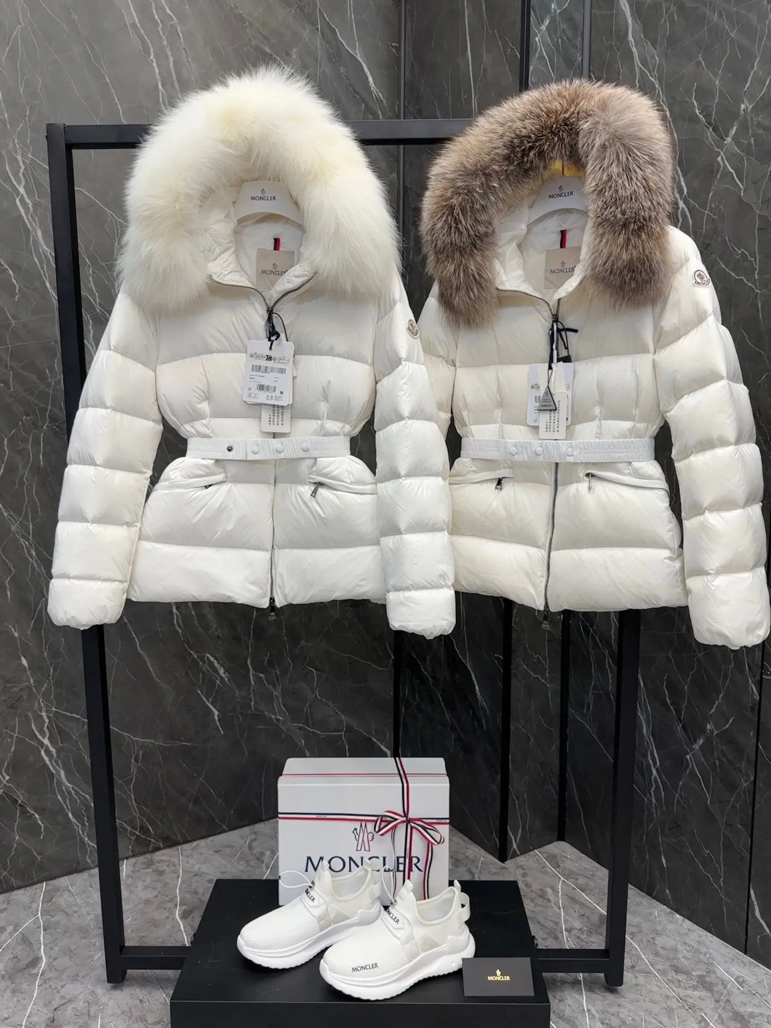 P980 Short Moncler Boed Short Women's Gram. Fox Fur Collar/Wool Collar/Synchronized On Sale.
