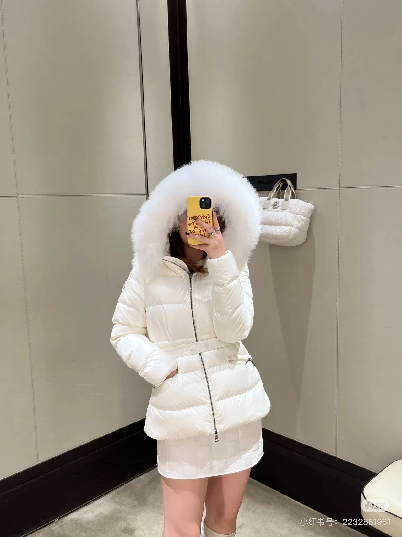 P980 Short Moncler Boed Short Women's Gram. Fox Fur Collar/Wool Collar/Synchronized On Sale.
