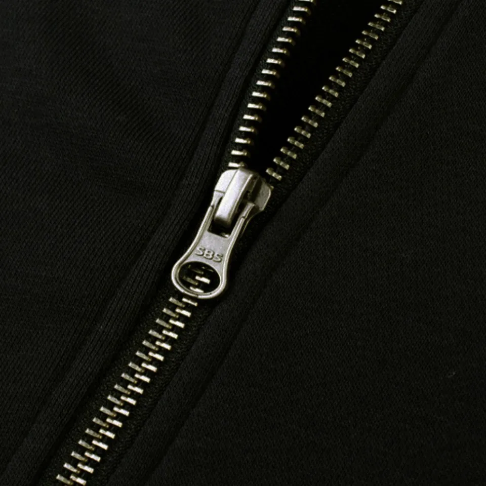 P260 Moncler 25 FW cardigan zipper sweatshirt is coming. The hooded series is convenient and practical to wear. It is exclusive and high-quality, and its texture is different from the market currency. Very cost-effective! Precision-woven terry cotton, the fabric is thick and warm. Size: M-3XL