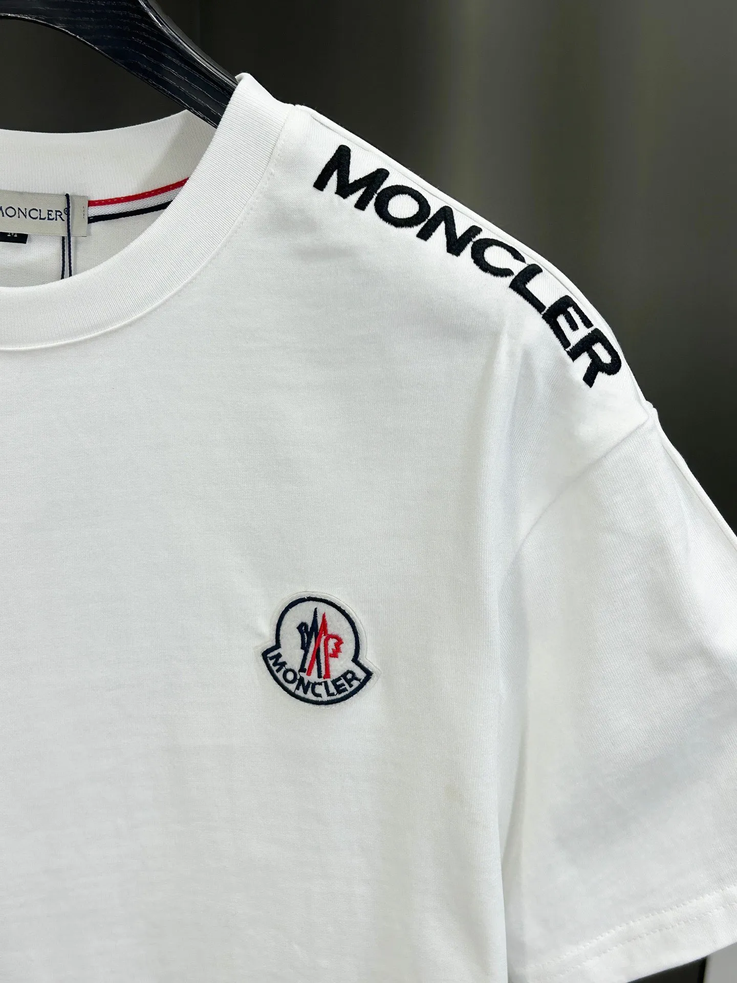 P560 Brand [MONCLER Mouth Covered] 2025 round neck short-sleeved shorts suit. The pure cotton fabric upper body will not be stuffy, the smooth and comfortable skin-friendly effect is more breathable, the fabric has its own texture, classic logo technology, a new interpretation from a unique angle, the first choice for fashion and versatility! Size: M-3XL (maximum wear: 190 pounds)