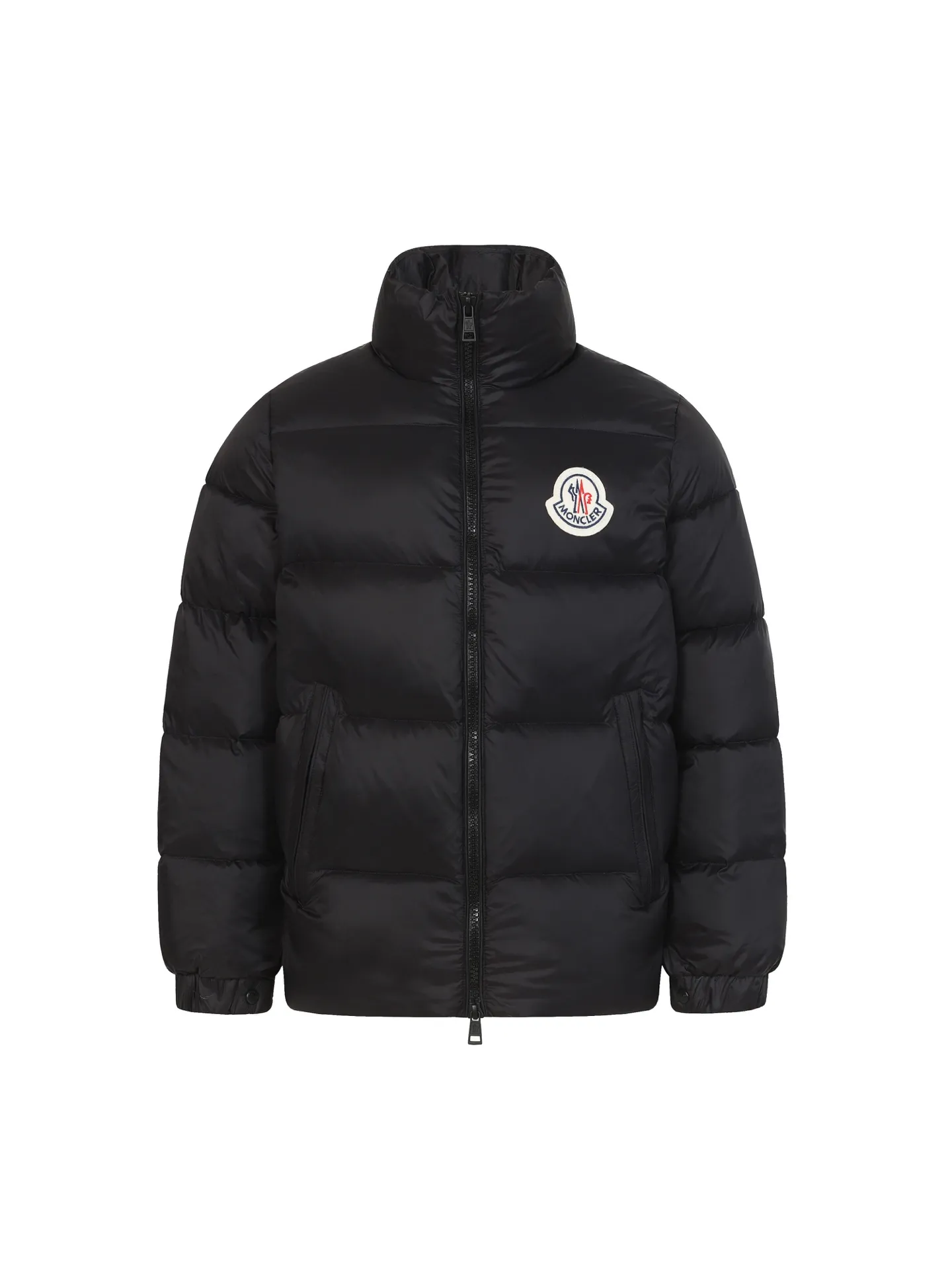 P740 Moncler / Moncler SS24 Large Logo Moncler Moncler Label Classic Stand Collar Logo Down Jacket Exclusive version for the entire network, feel free to compare any quality on the market ❗️ The fabric is made of original and consistent customer-supplied fabrics, with added three-proof technology, windproof and waterproof, classic style, no matter how you wear it, you can’t go wrong! ! Filled with high-quality 80 white duck down, the fluffiness is perfect 💯, and it is definitely not the kind of scum that doesn’t bounce back when pressed and has no fullness! ! It feels very, very good! Great fit! Make sure your upper body is light! Differentiate from the currency version on the market! Classic stand collar down jacket, all washed accessories are OEM original 1:1 mold customization! ! It locks in heat and keeps it warm, and the sense of luxury is self-evident! ! Ten stars ⭐recommended must deposit✅✅ Professionals from major foreign trade factories Assembly line operation Quality control guarantee Accessories: Customized original main mark Washed Brand packaging bag Color: Black Code number: 1 2 3 4 5