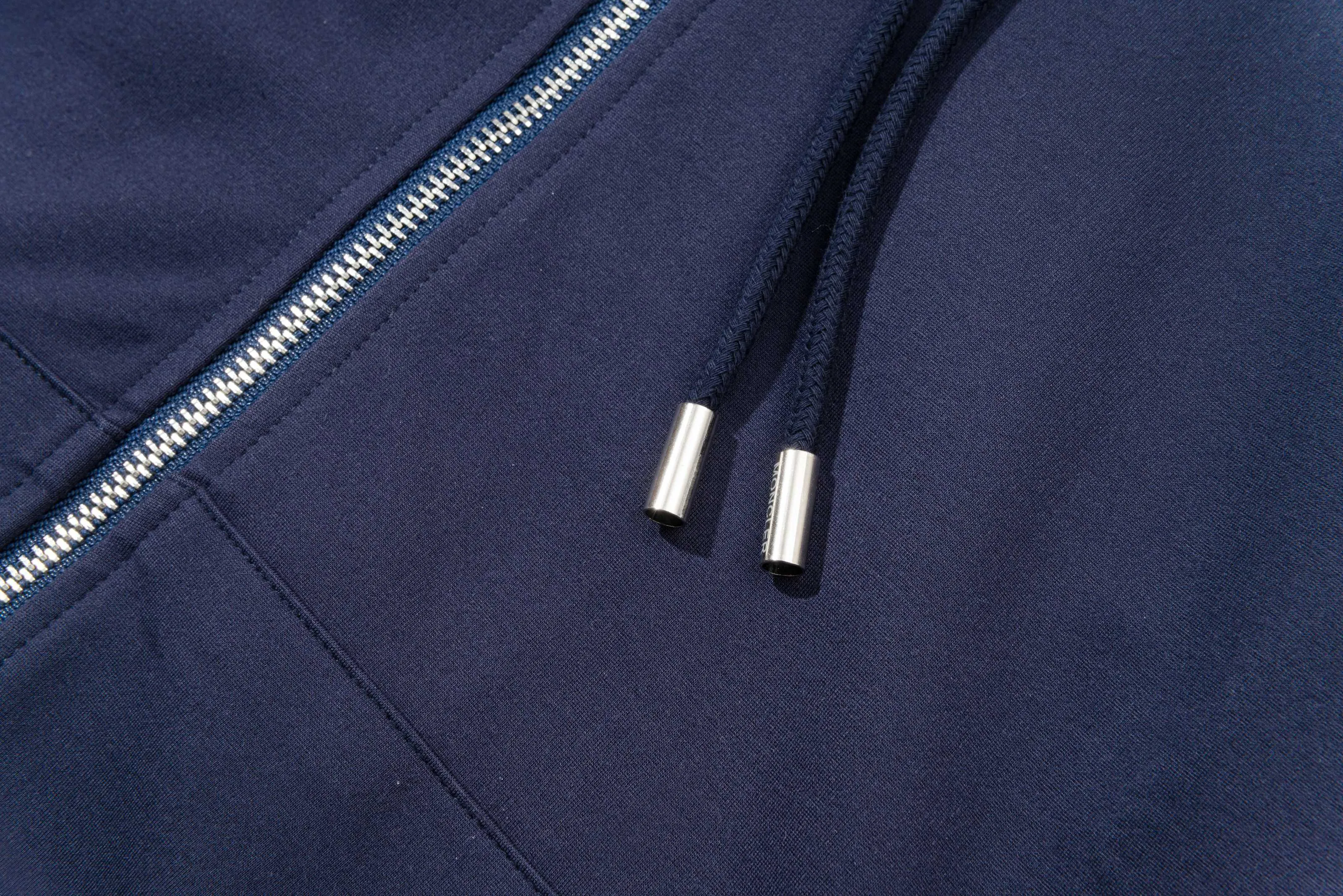 P270 MONCLER/Mask custom fabric suit casual sweatpants, simple arm brand LOGO small badge, threaded trousers technology, official synchronization, high version, high quality, fashionable personality, versatile trend, pure original quality, original fabric, tag, collar label, washed wheat, complete three standards, color: blue, gray. Size: S-2XL