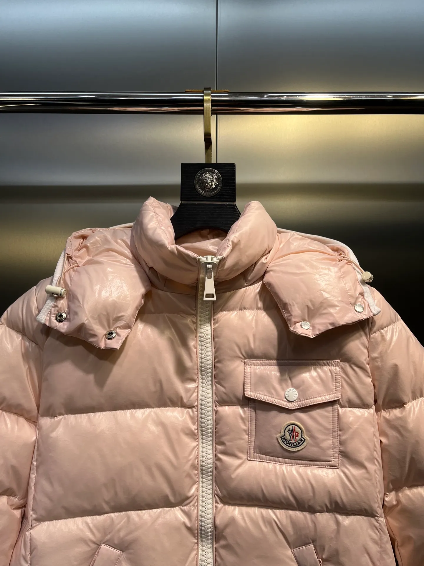 P760 moncler🌟down jacket, original custom-made hardware accessories, all imported and original customization, welcome to compare, absolutely high quality, using top-grade 90 white duck down, super soft, fluffy and plump, super heavy-duty, fabric workmanship, perfect version, pay attention to the fabric, super comfortable, exclusive model, non-market goods, same sizes for men and women.  size: 0123