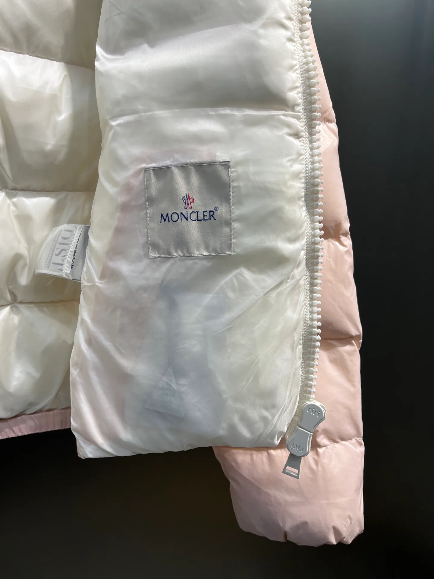 P760 moncler🌟down jacket, original custom-made hardware accessories, all imported and original customization, welcome to compare, absolutely high quality, using top-grade 90 white duck down, super soft, fluffy and plump, super heavy-duty, fabric workmanship, perfect version, pay attention to the fabric, super comfortable, exclusive model, non-market goods, same sizes for men and women.  size: 0123